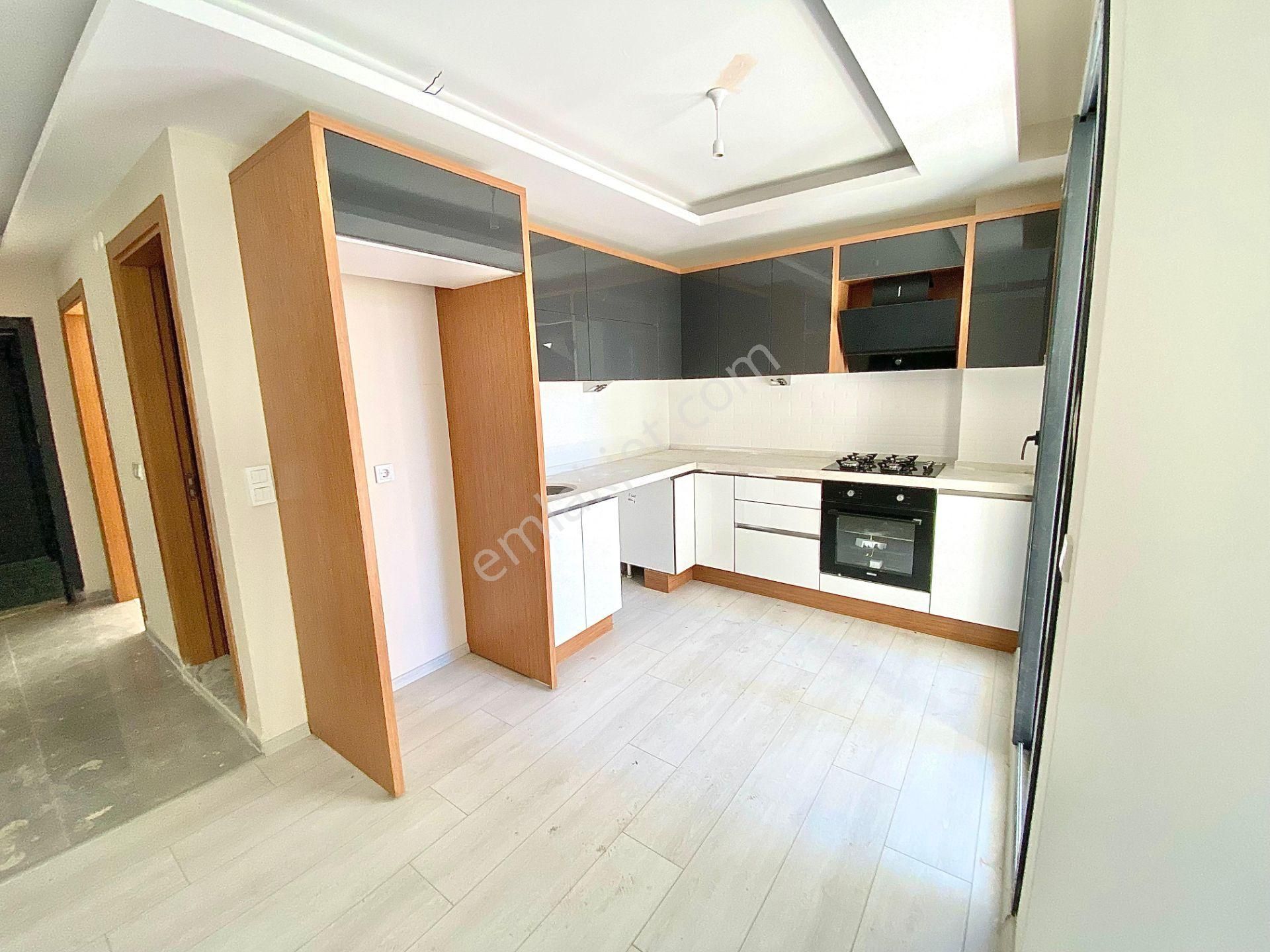 Dora'dan İkizçay'da Asansörlü Doğalgazlı 1+1 Kiralık Sıfır Daire