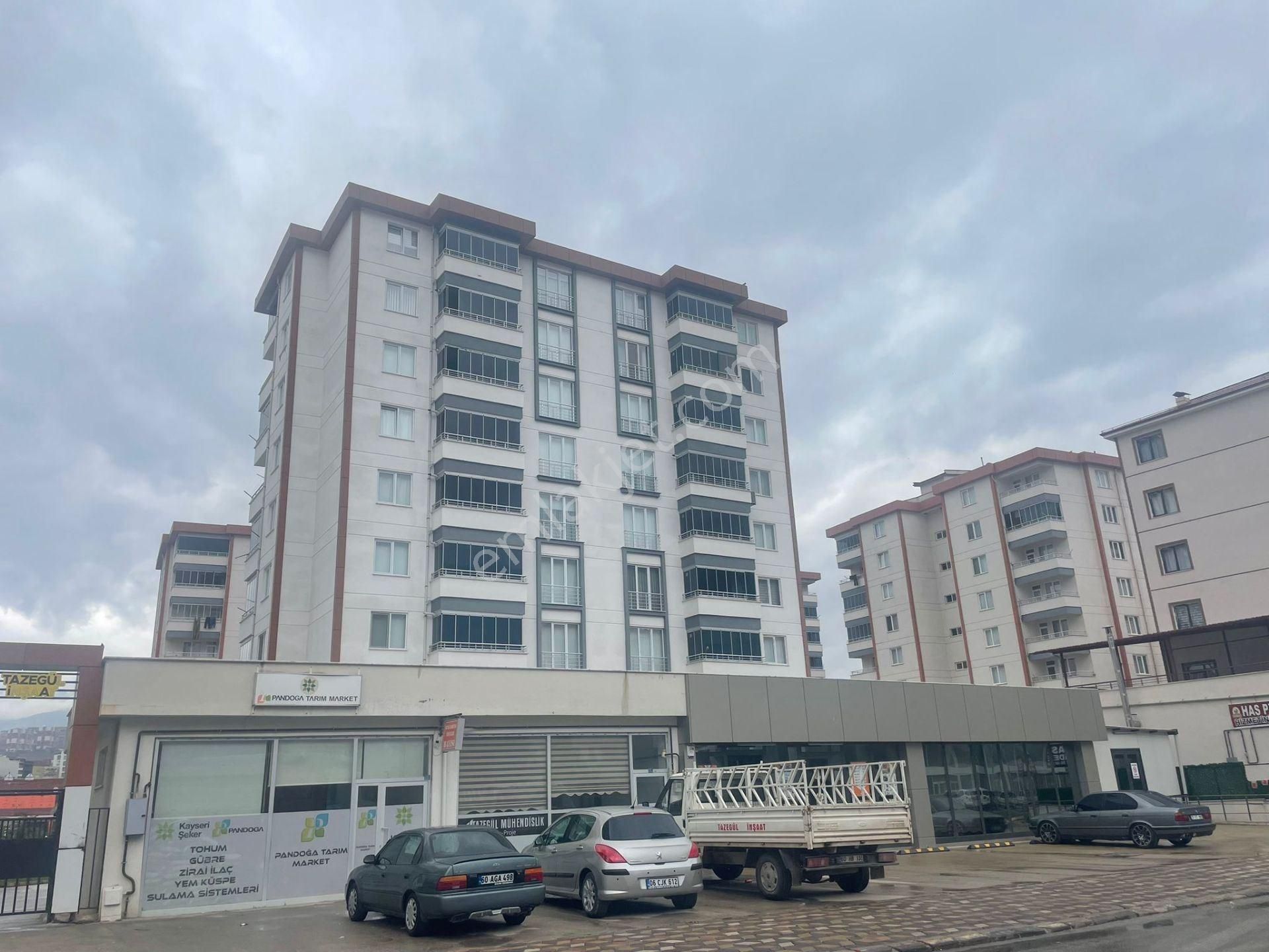 Yeni Mahallede Vadi Emlak'tan 3+1 Kiralık Daire
