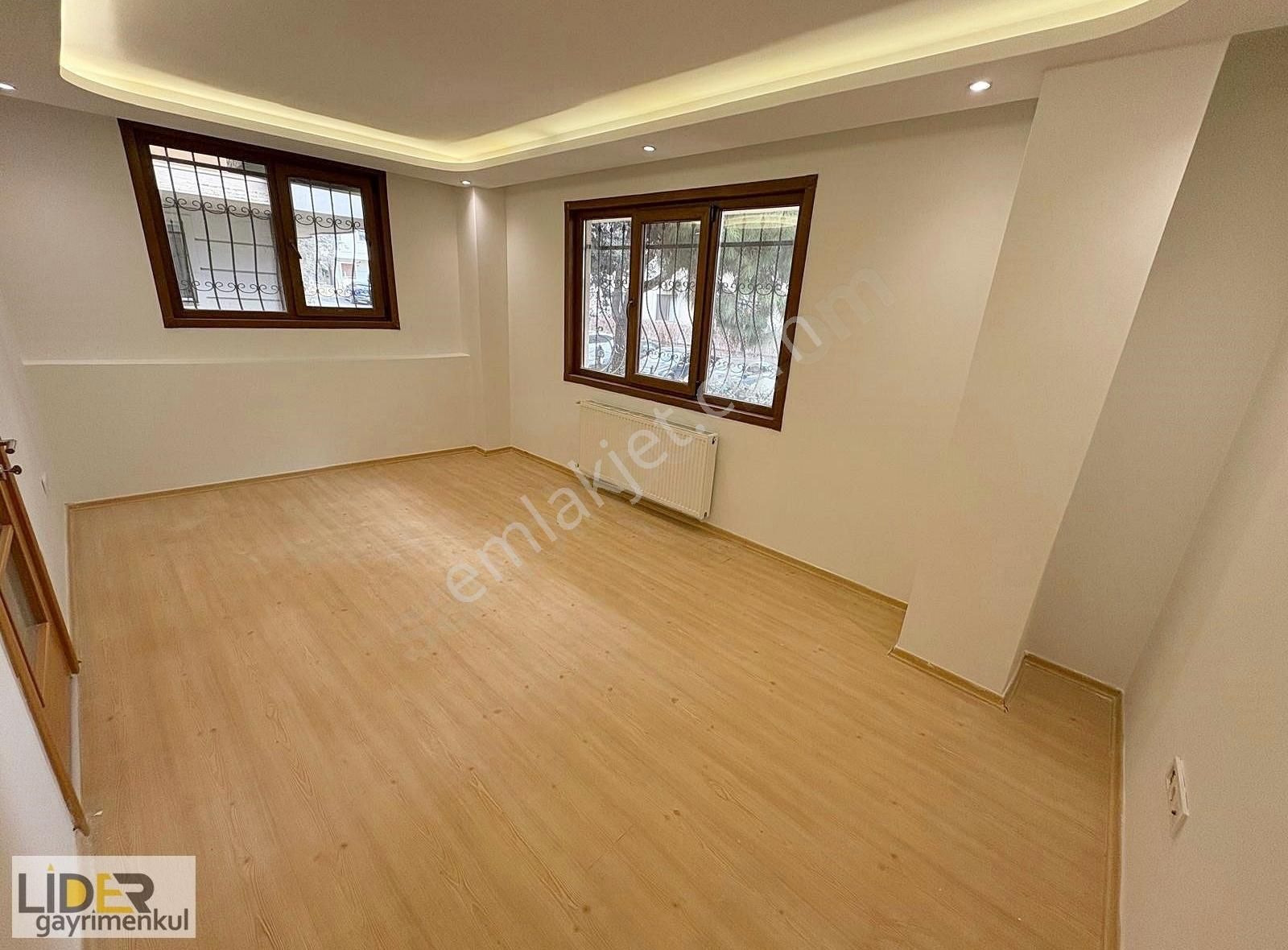 Lider'den İdealtepe'de Koruya Komşu Ön Cephe Ayrı Mutfaklı 2+1 - Görsel 6