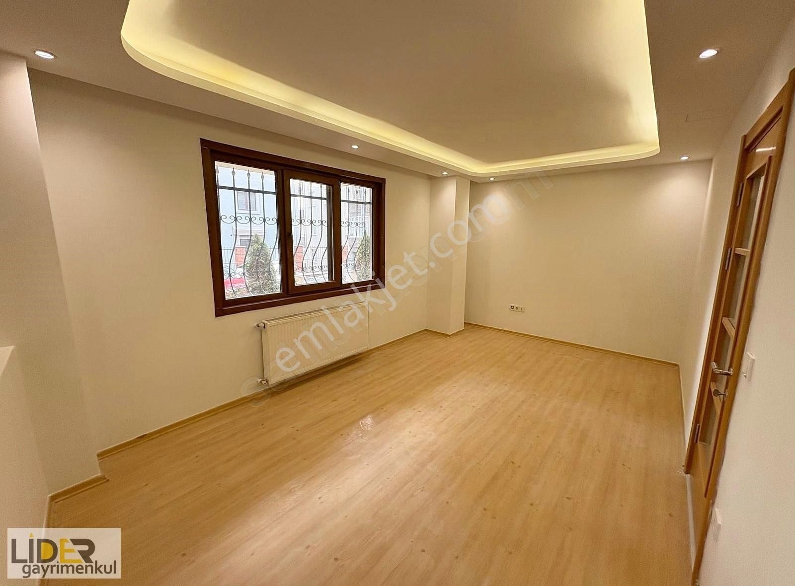 Lider'den İdealtepe'de Koruya Komşu Ön Cephe Ayrı Mutfaklı 2+1 - Görsel 8