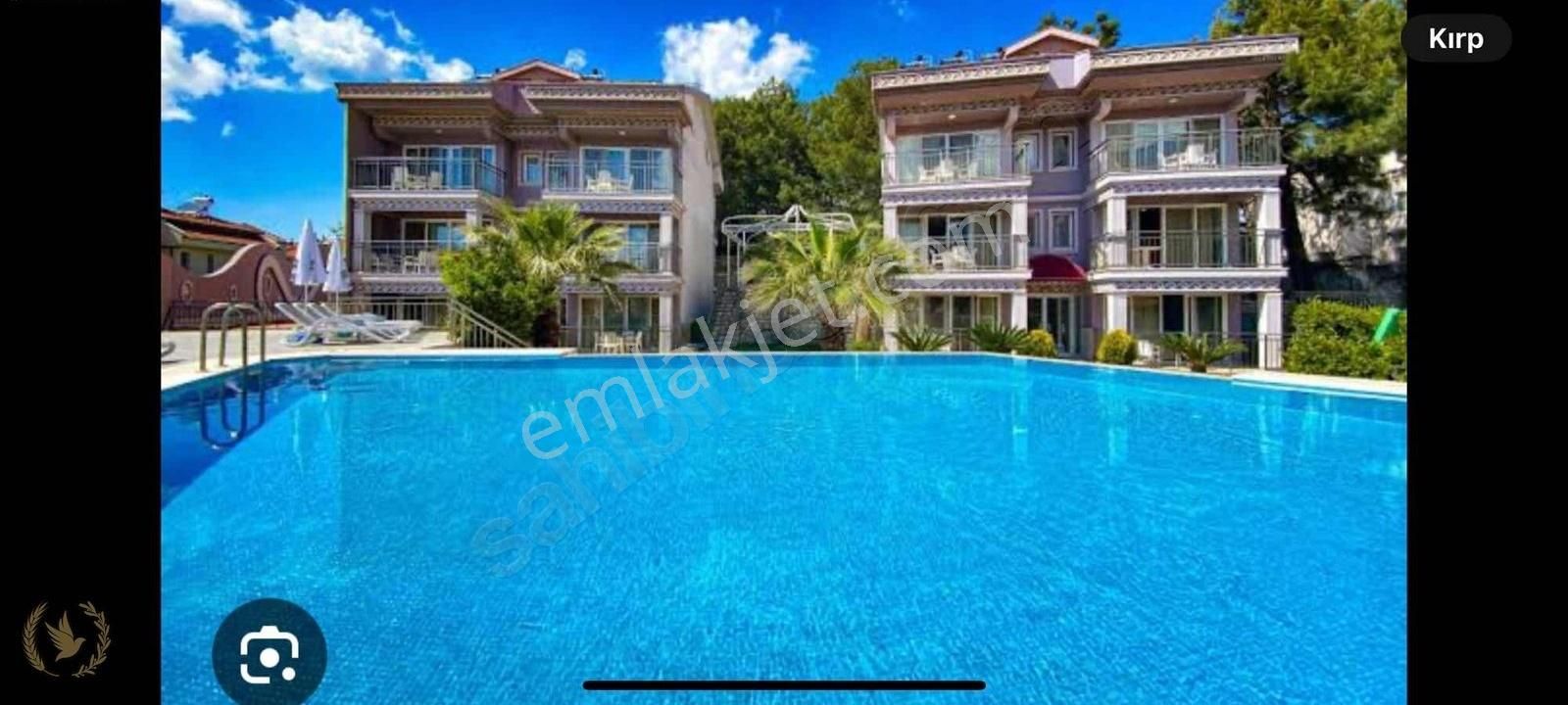 Fethiye Üzümlü Beldesı Kalbinde 950mt %30/60 İmarlı Arsa Satıl