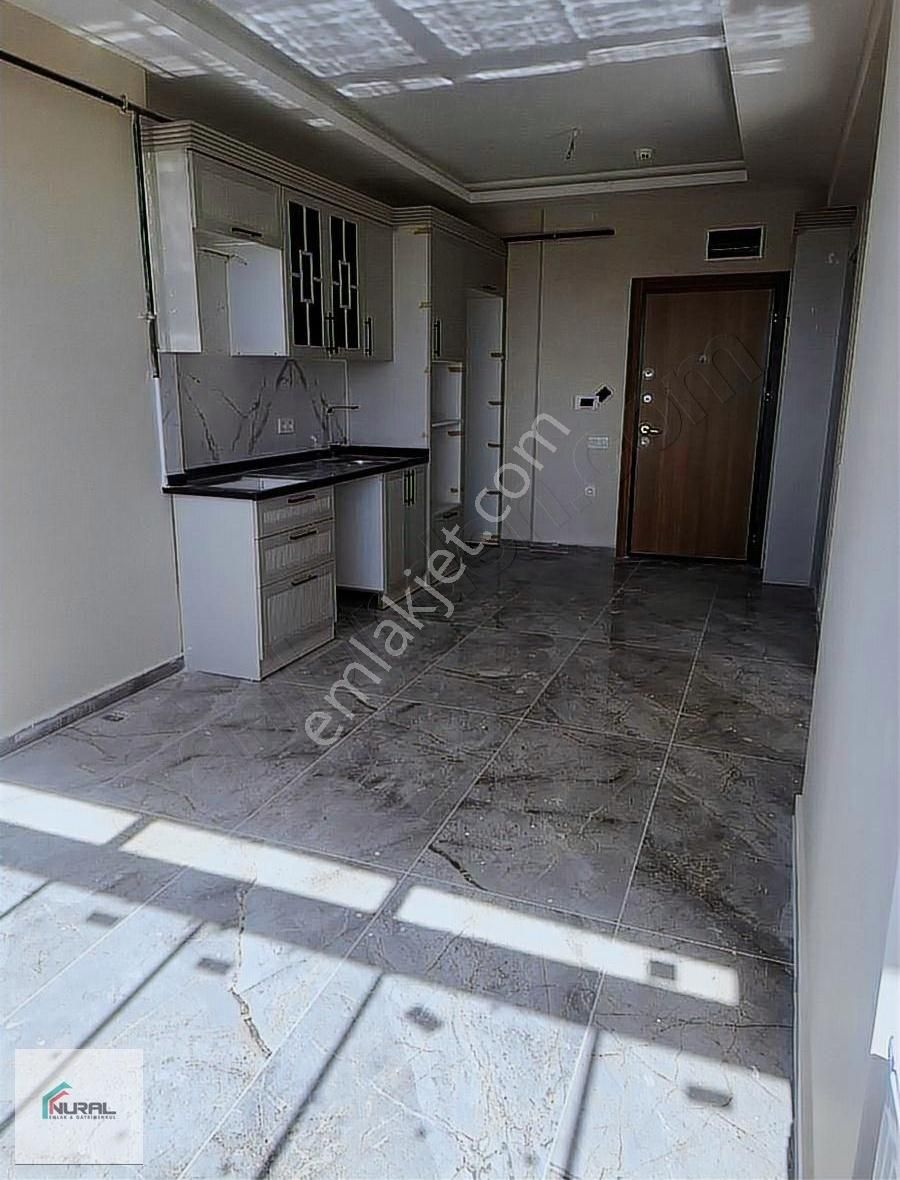 Havuzlu, Geniş Oturumlu 1+1 Kiralık Daire