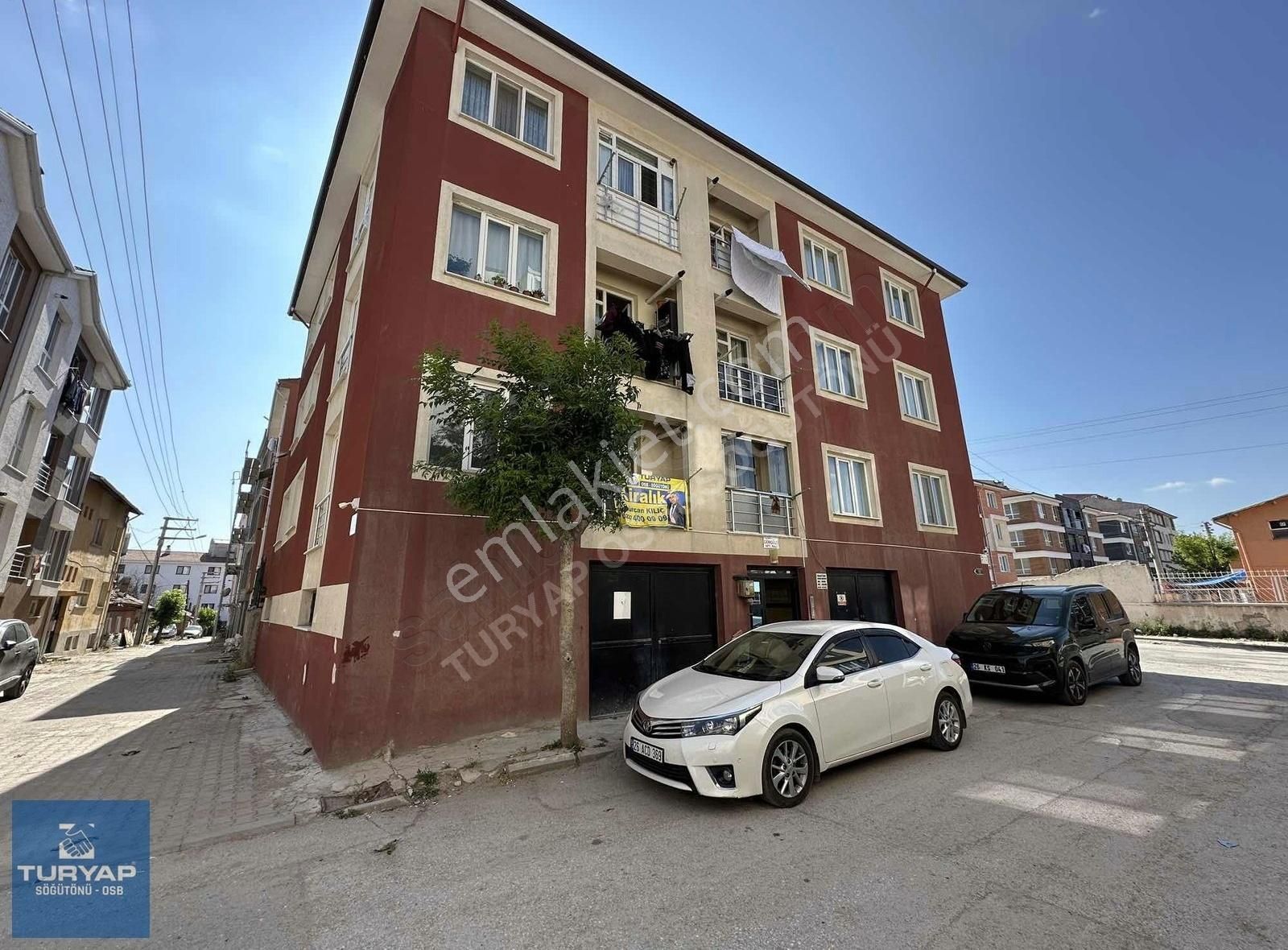 Turyap | Sütlüce'de Ziya Gökalp İlokulu Yanı,köşe,kiralık 2+1