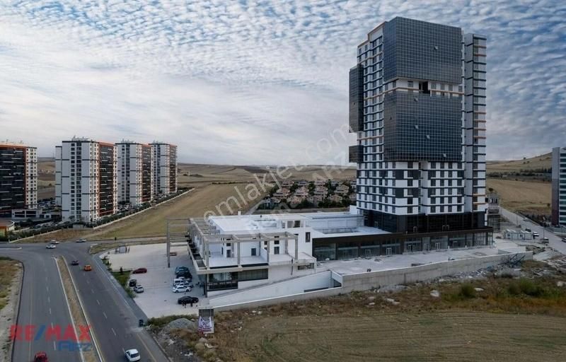 Yaşam Kule'de Satılık 1+1 Yapılı Daire