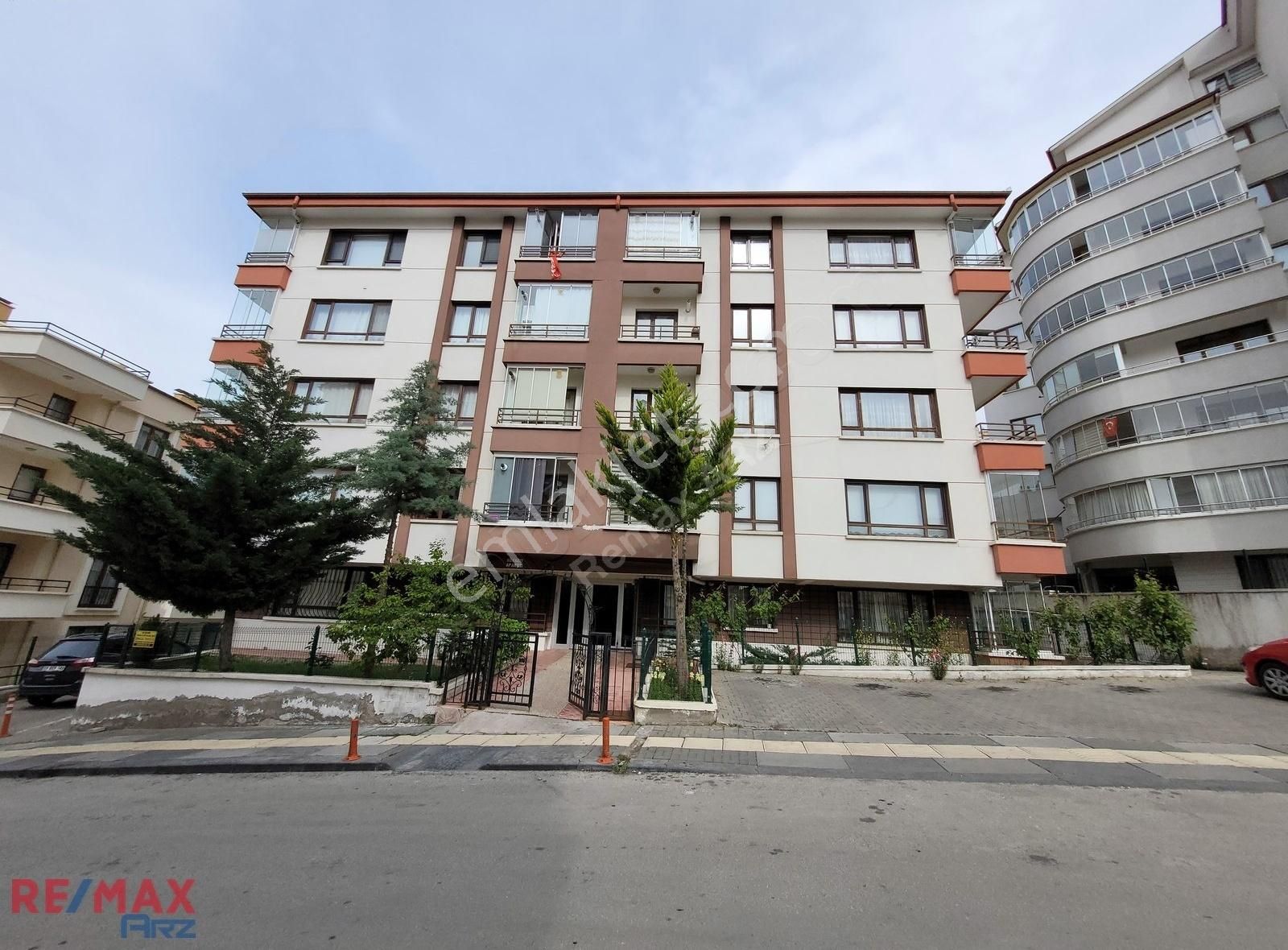 Çankaya Ata Mahallesi Satılık 3+1 Daire
