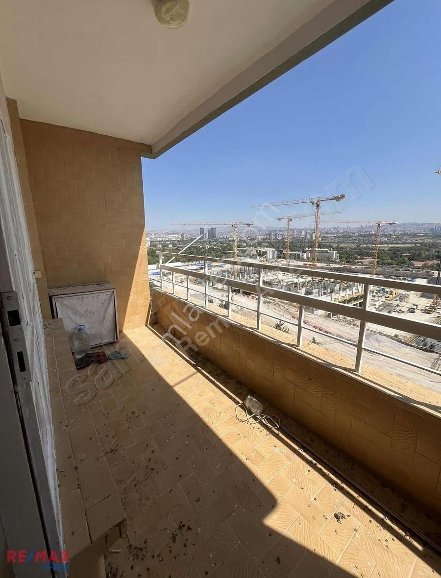 A.o.ç 100.yıl Sitesi 3+1 120 M2 Satılık Daire