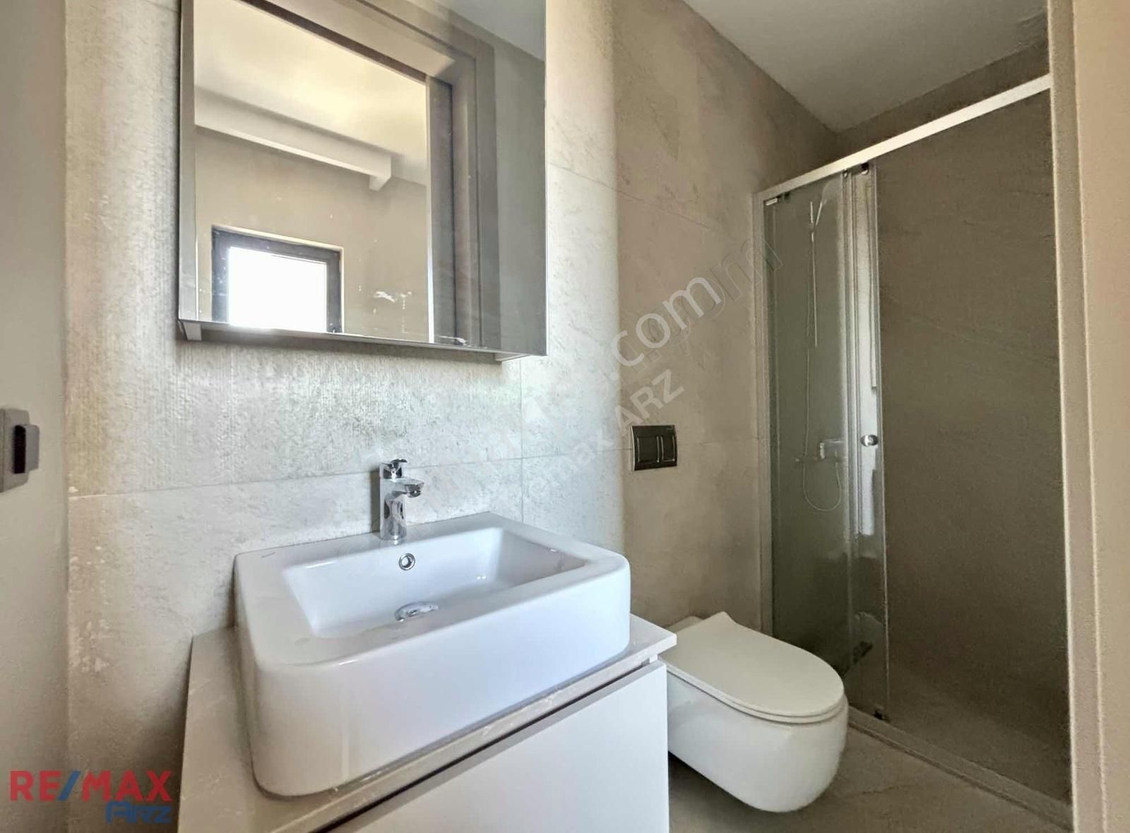 Sunset İncek De Sıfır 5+1 +1 Göl Manzaralı Satılık Daire