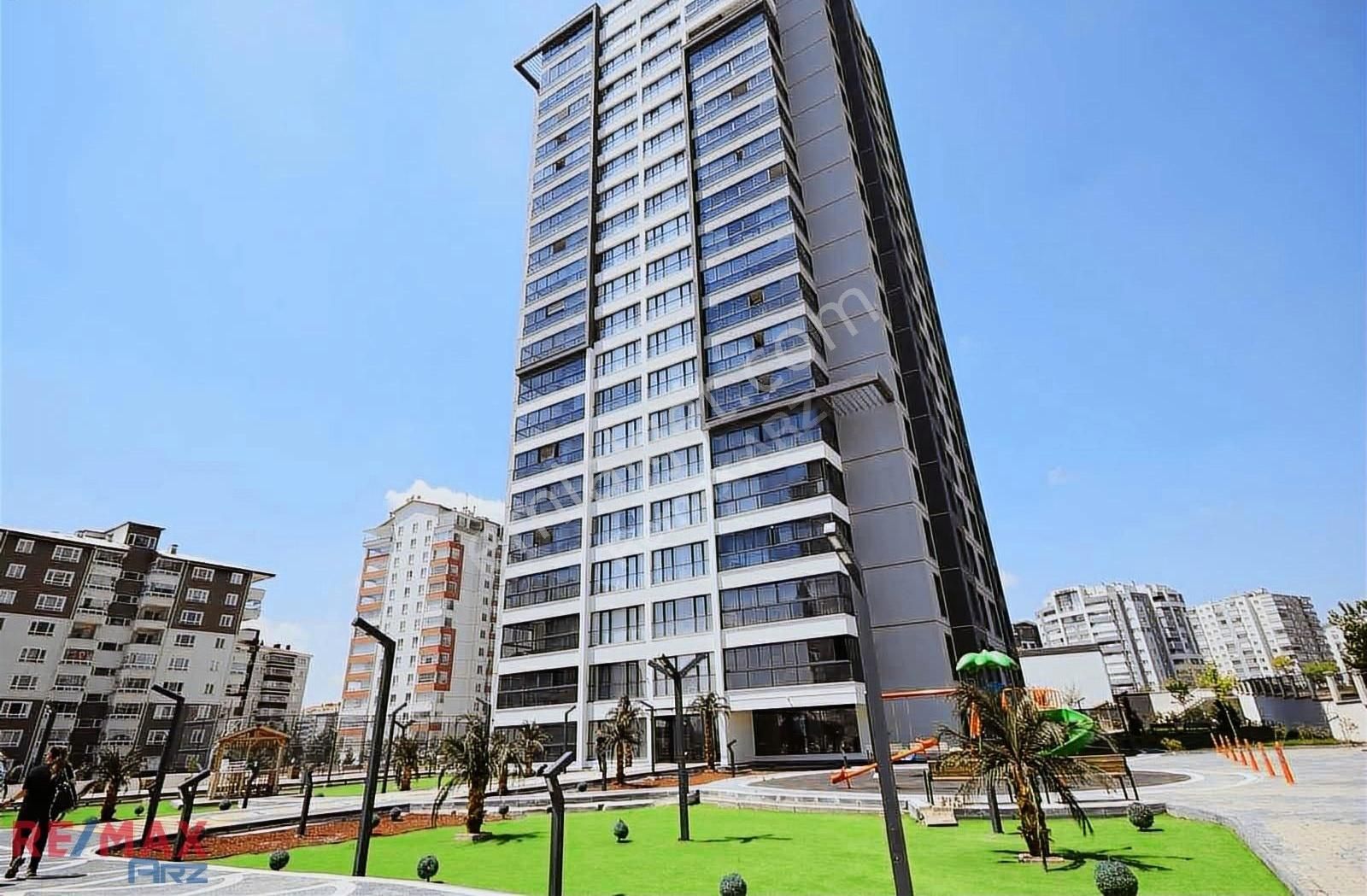 Çakırlar'da Takasa Açık Satılık Havuzlu,saunalı,hamamlı Rezidans