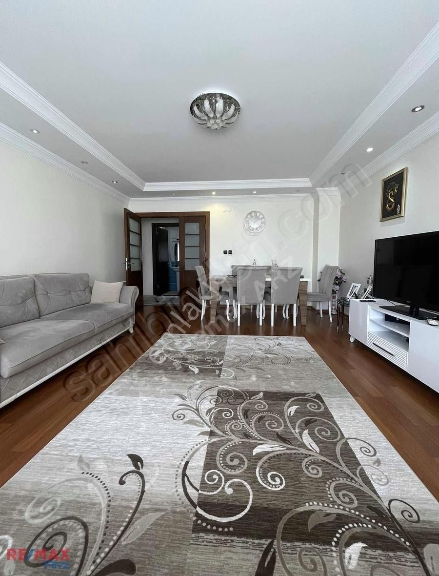 Sümeyra 2 Sitesi 3+1 145 M2 Satılık Daire