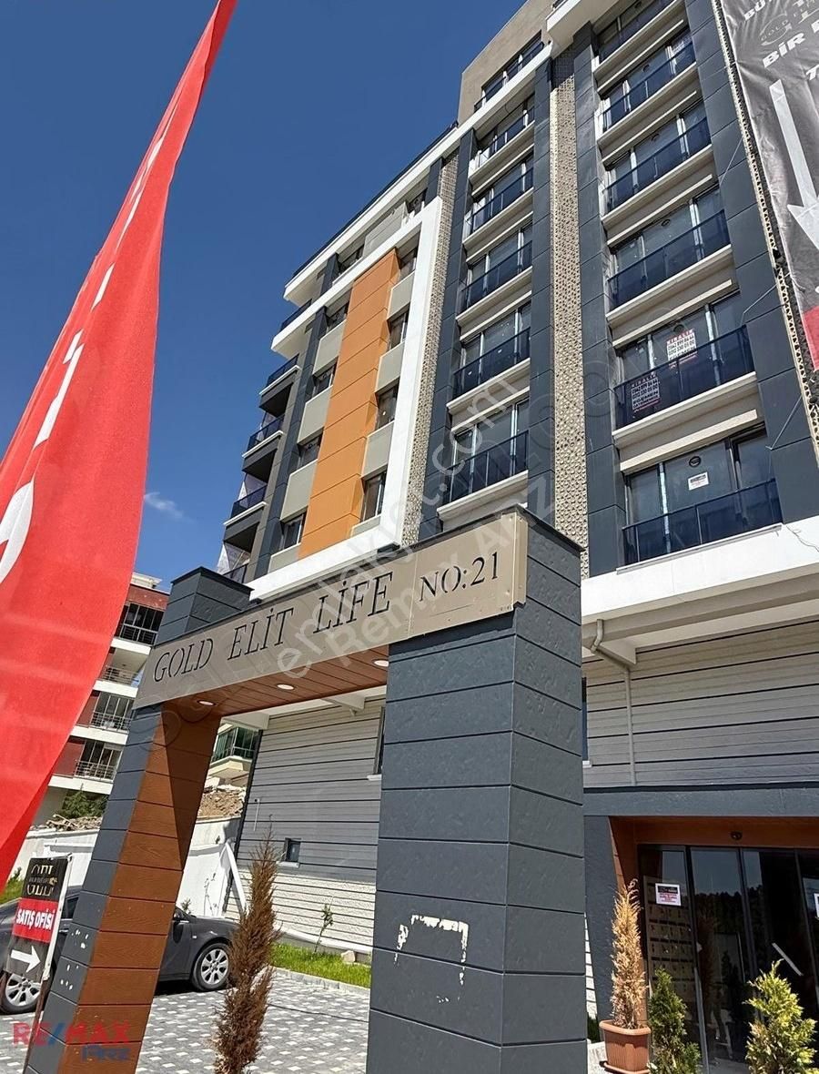 Konya Yolu Cepheli Satılık 3+1 Spor Salonu & Oyun Odalı