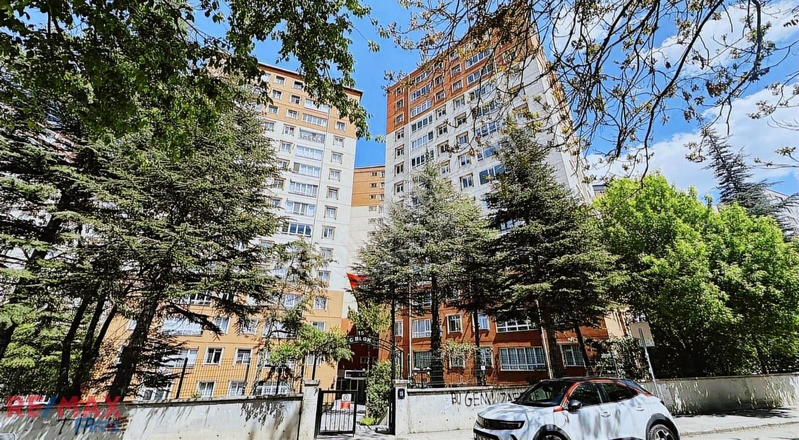 Çankaya 100.yıl İşçi Blokları Çok Katlılar Boş Satılık 2+1 Daire