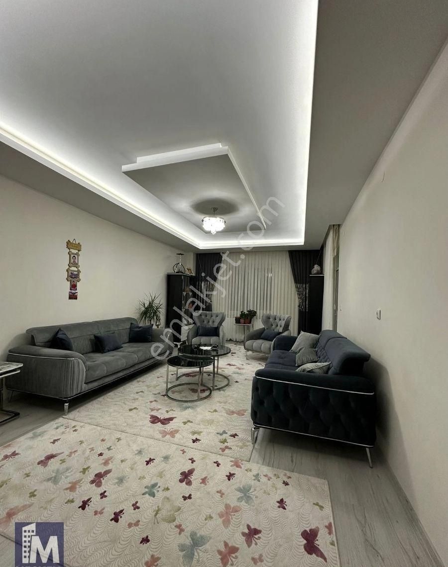 Çarşı Merkezde Lüks 3+1 Daire