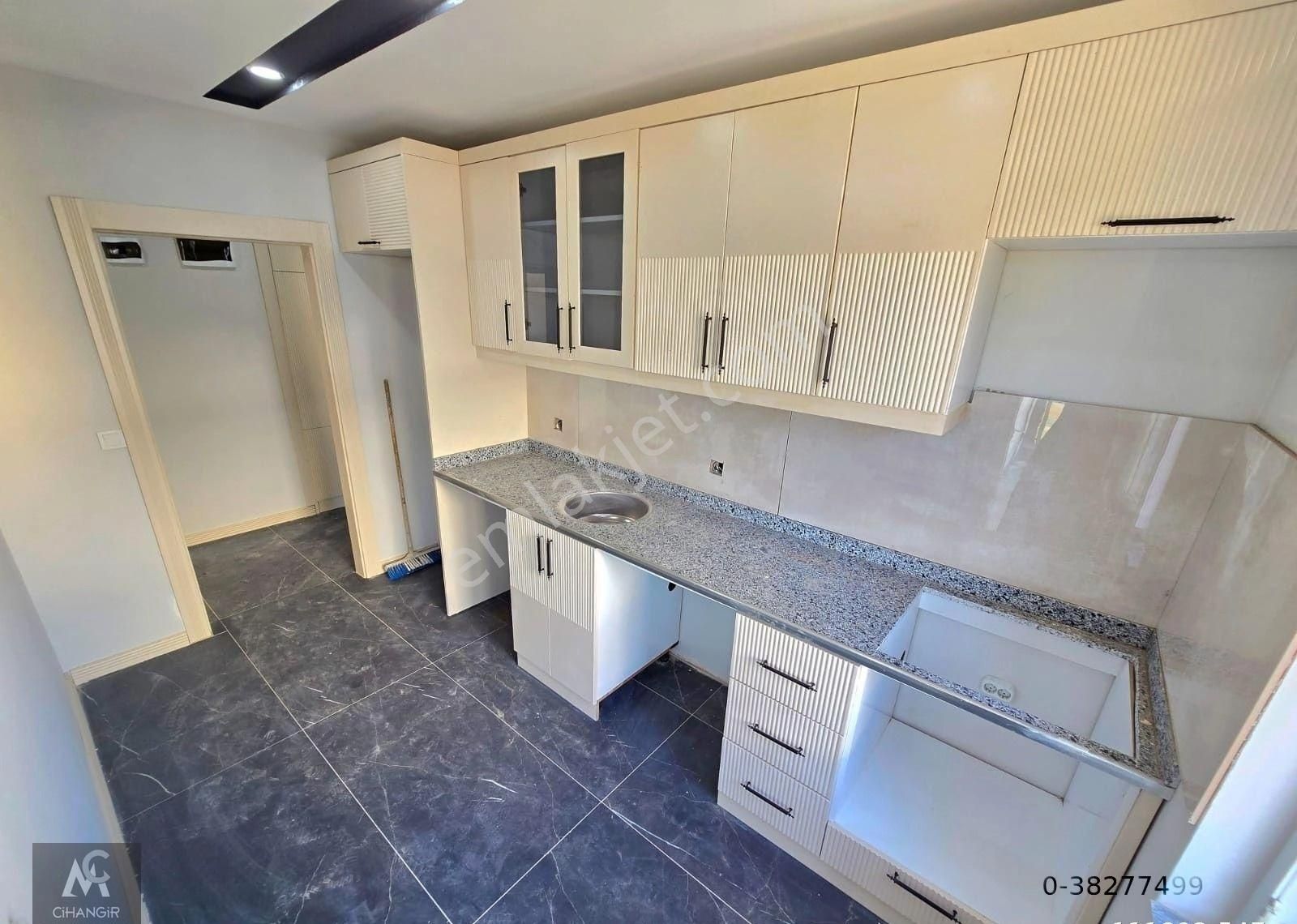 V.ayanoğlu Mah.2+1 100m2 Sıfır Lüks Yapım Daireler