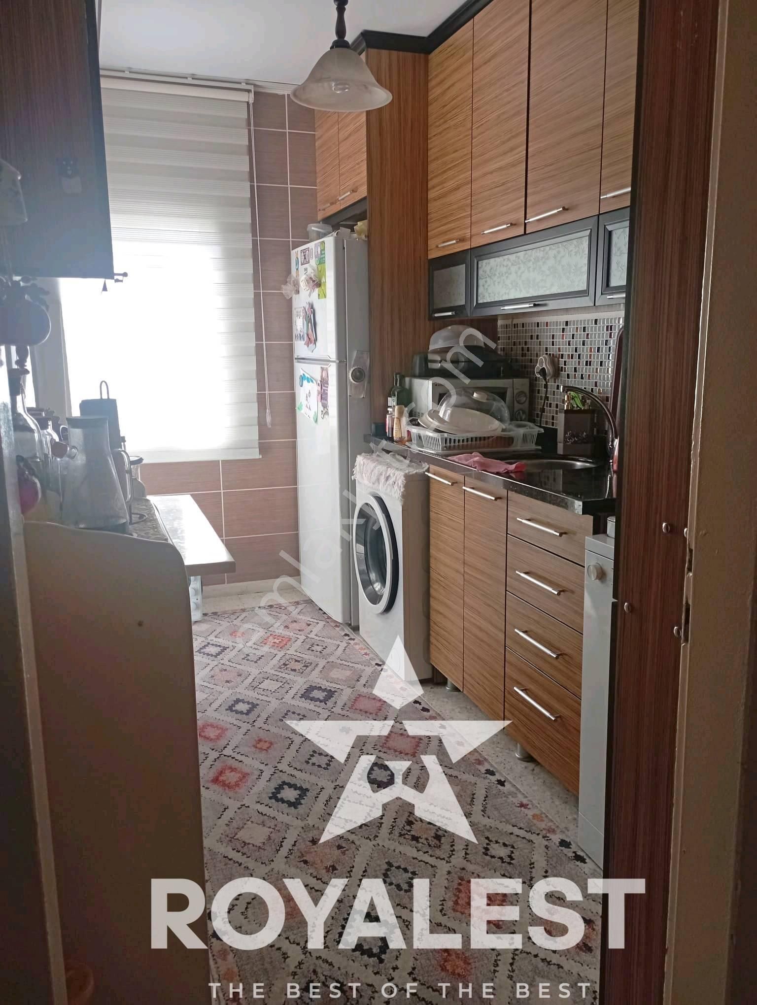 Royalest'ten Perde Beton Caddeye Yakın Merkezi Yerde Cazip Daire