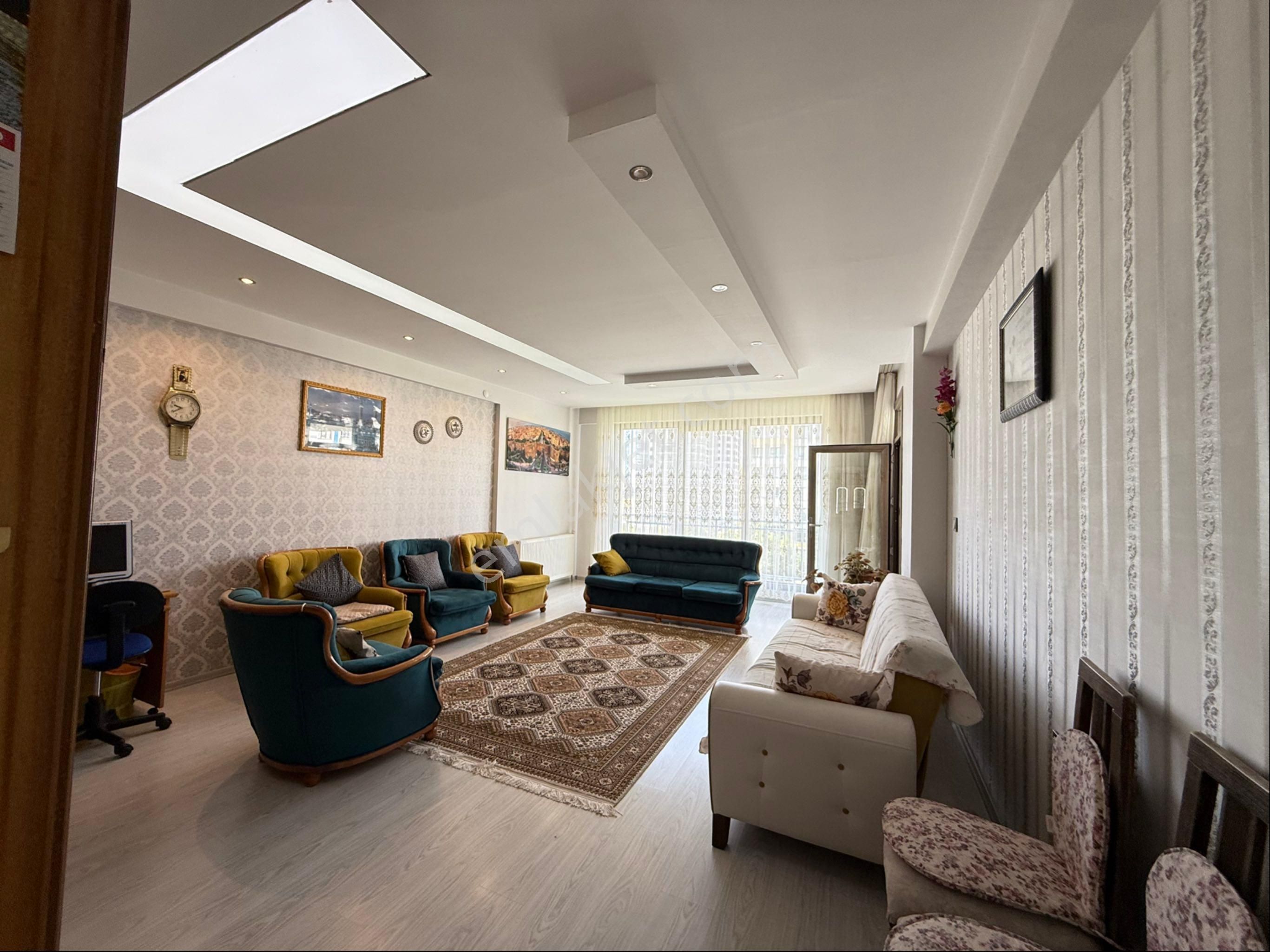 Araştırma Hastahanesi Civarı Satılık 4+1 Daire