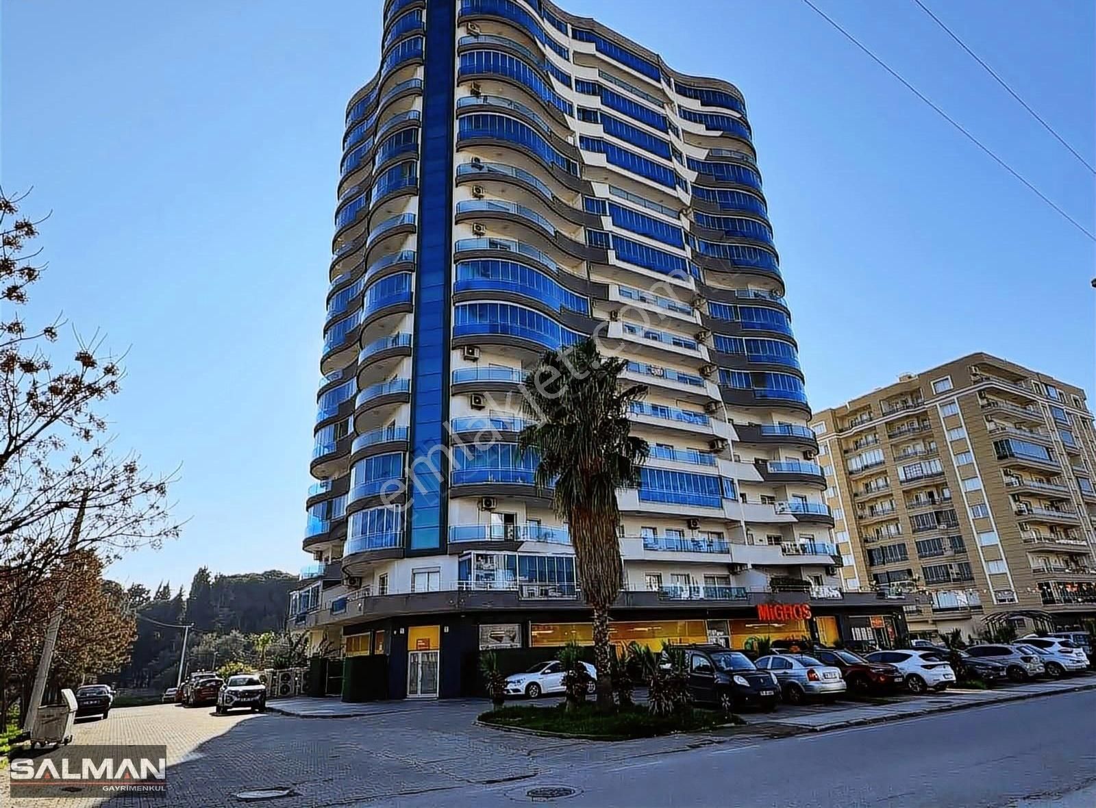 Salman'dan Yeni Girne Merkezde Satılık Lüx 3+1 Boş Hazır Daire