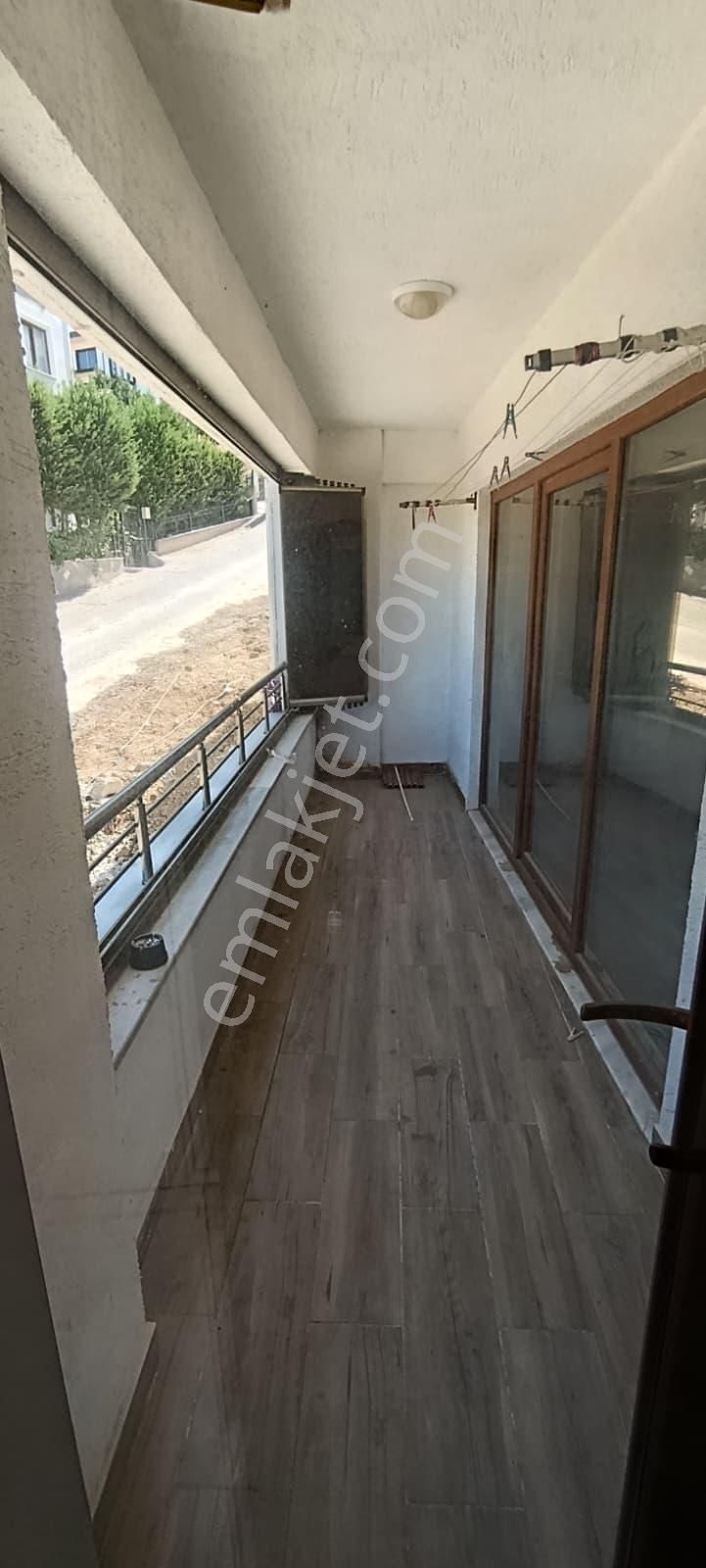 Gemlik Umurbey Aytepe'de Kiralık Daire 2+1 Arakat Kombili Sessiz Sakin Muhitte - Görsel 5