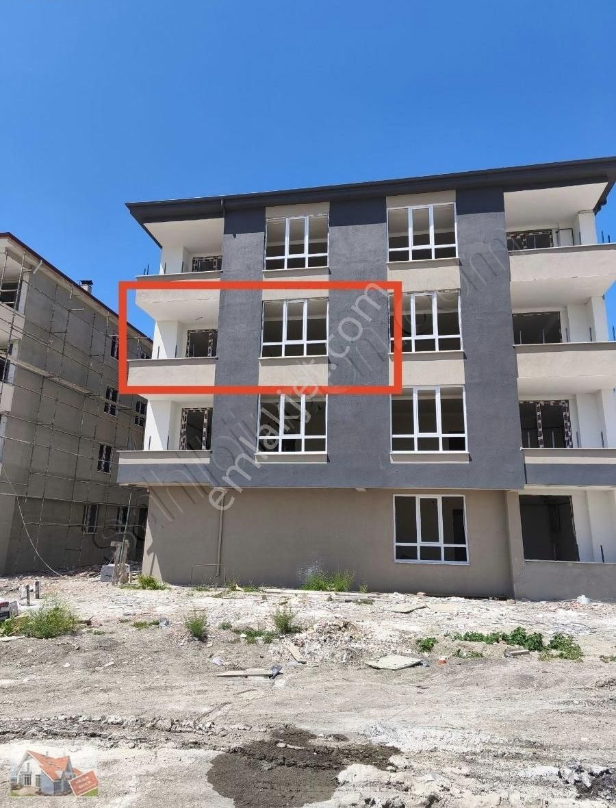 Mk Yapı Emlak'tan Satılık Ara Katta 3+1 Daire