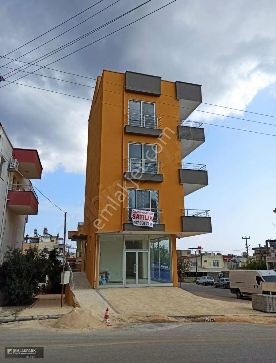 Emlakparkdan Silifke Sayağzı Mahallesinde Köşe Başı Daire
