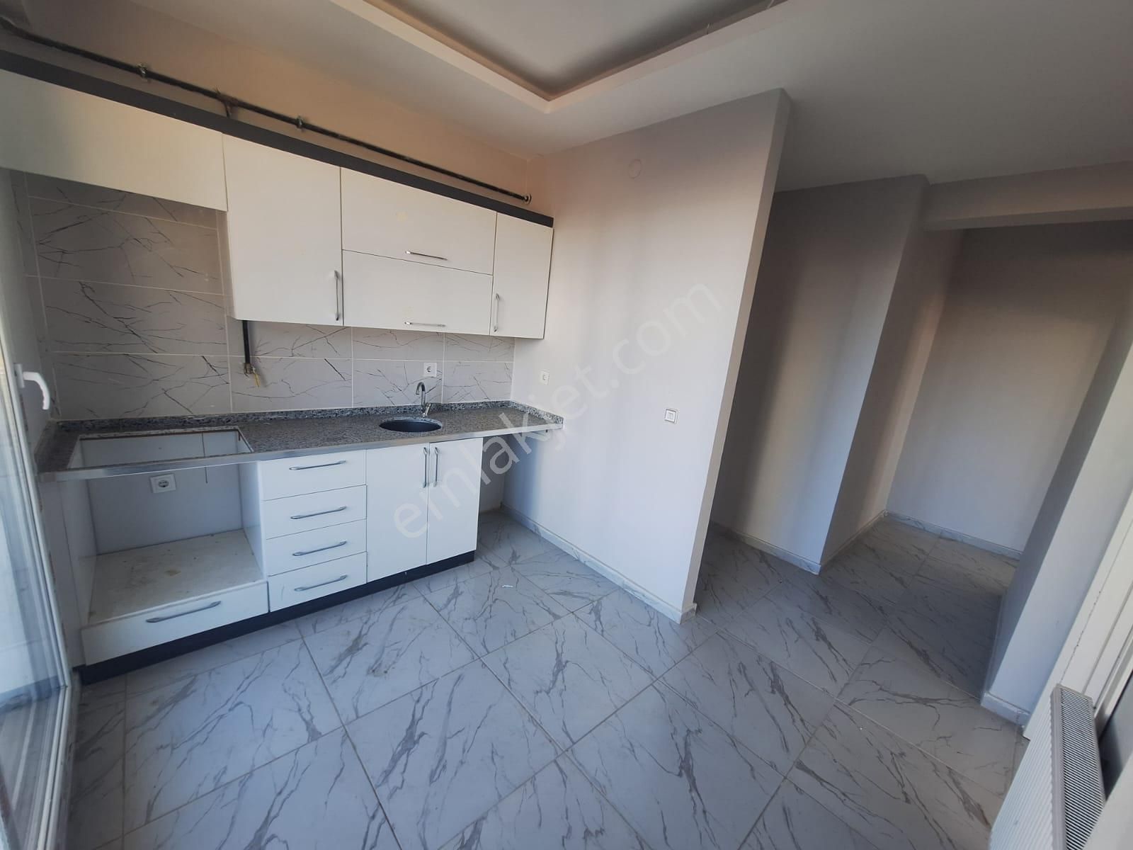 Bağcılar Ahmet Kaya Cad. 2+1 Yüksek Giriş Kat