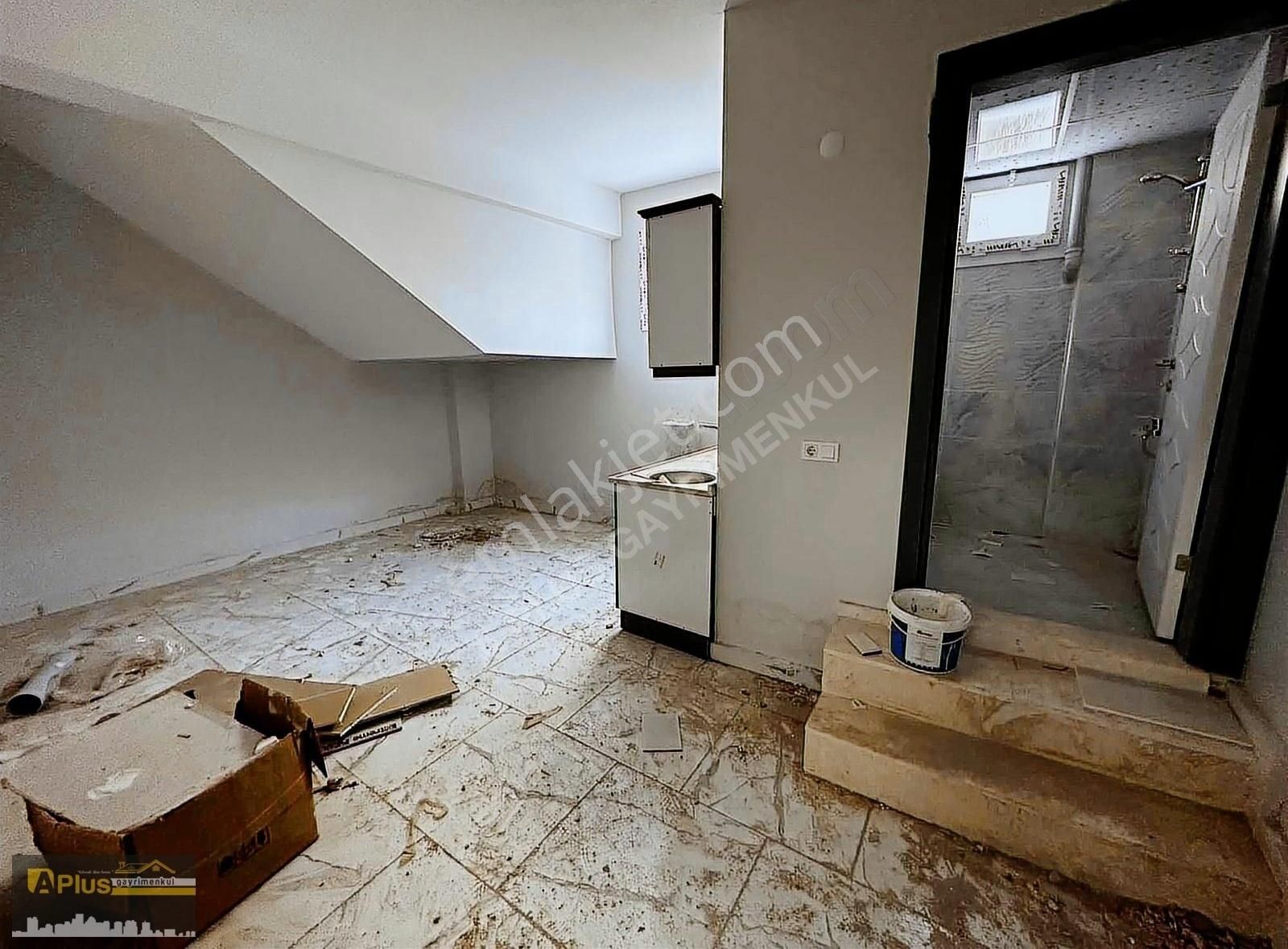 A Plus Gayrimenkulden Çarşı İçinde Kiracılı Satılık Dükkan - Görsel 4