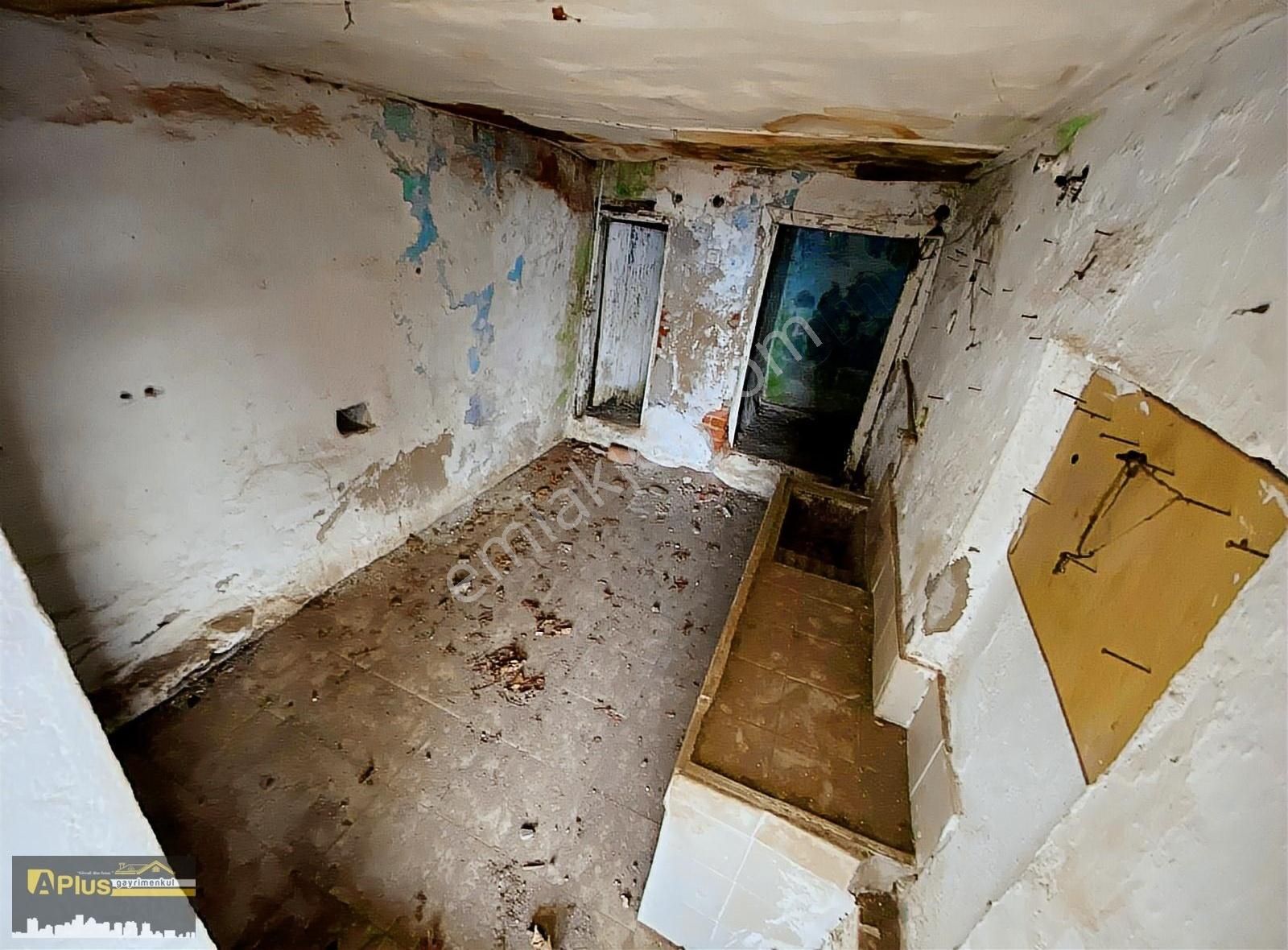 A Plus Gayrimenkulden Satılık Bahçeli 5+1 Mustakil Ev - Görsel 24