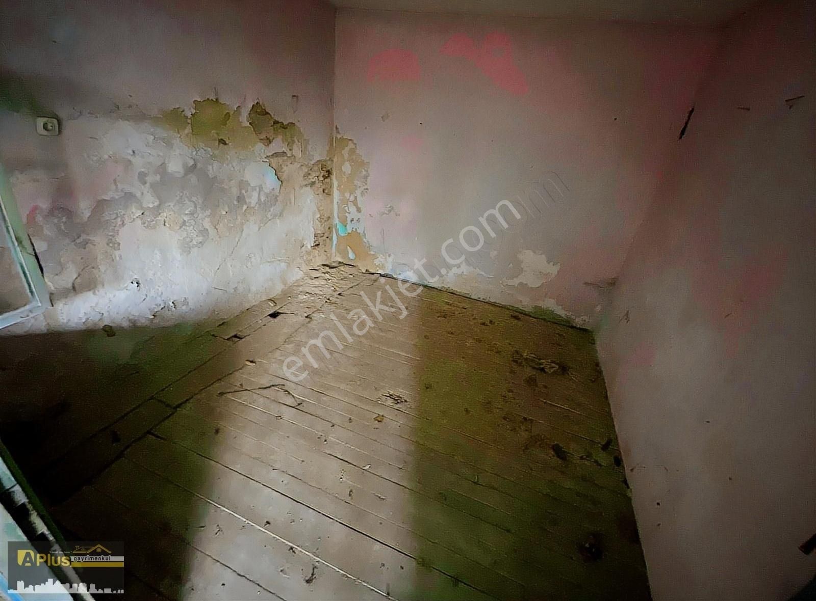 A Plus Gayrimenkulden Satılık Bahçeli 5+1 Mustakil Ev - Görsel 7