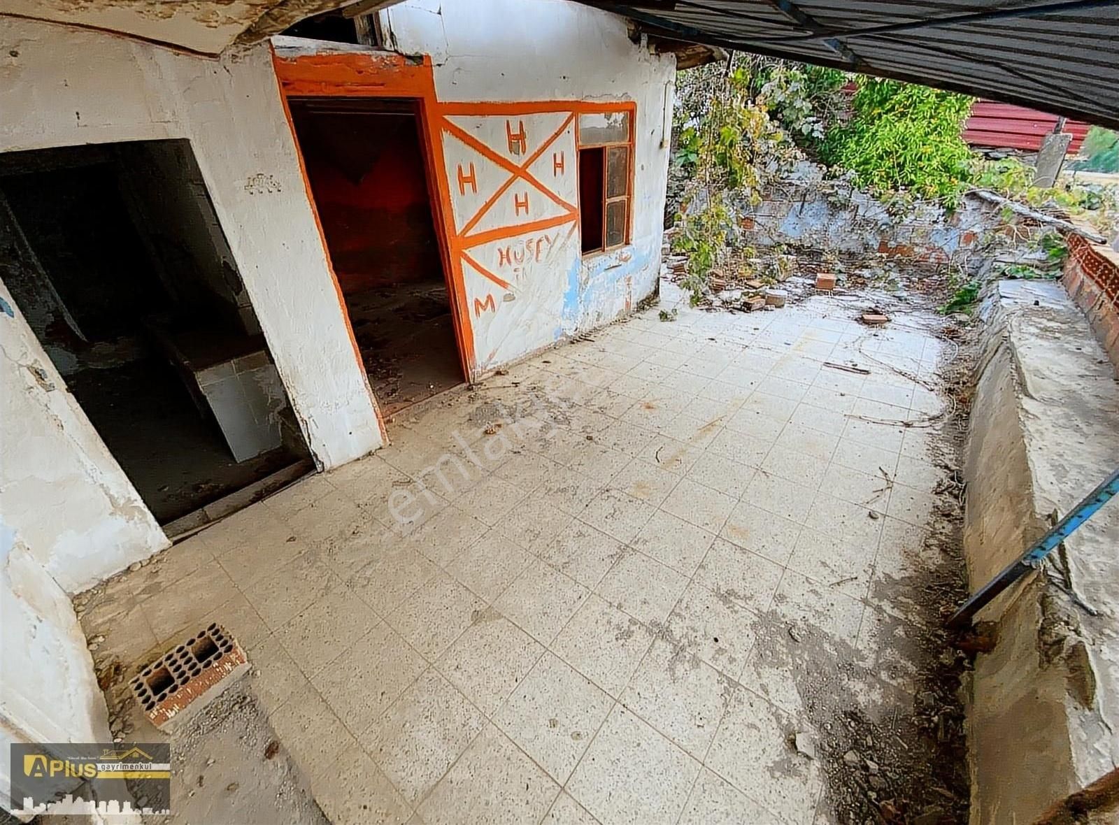 A Plus Gayrimenkulden Satılık Bahçeli 5+1 Mustakil Ev - Görsel 3