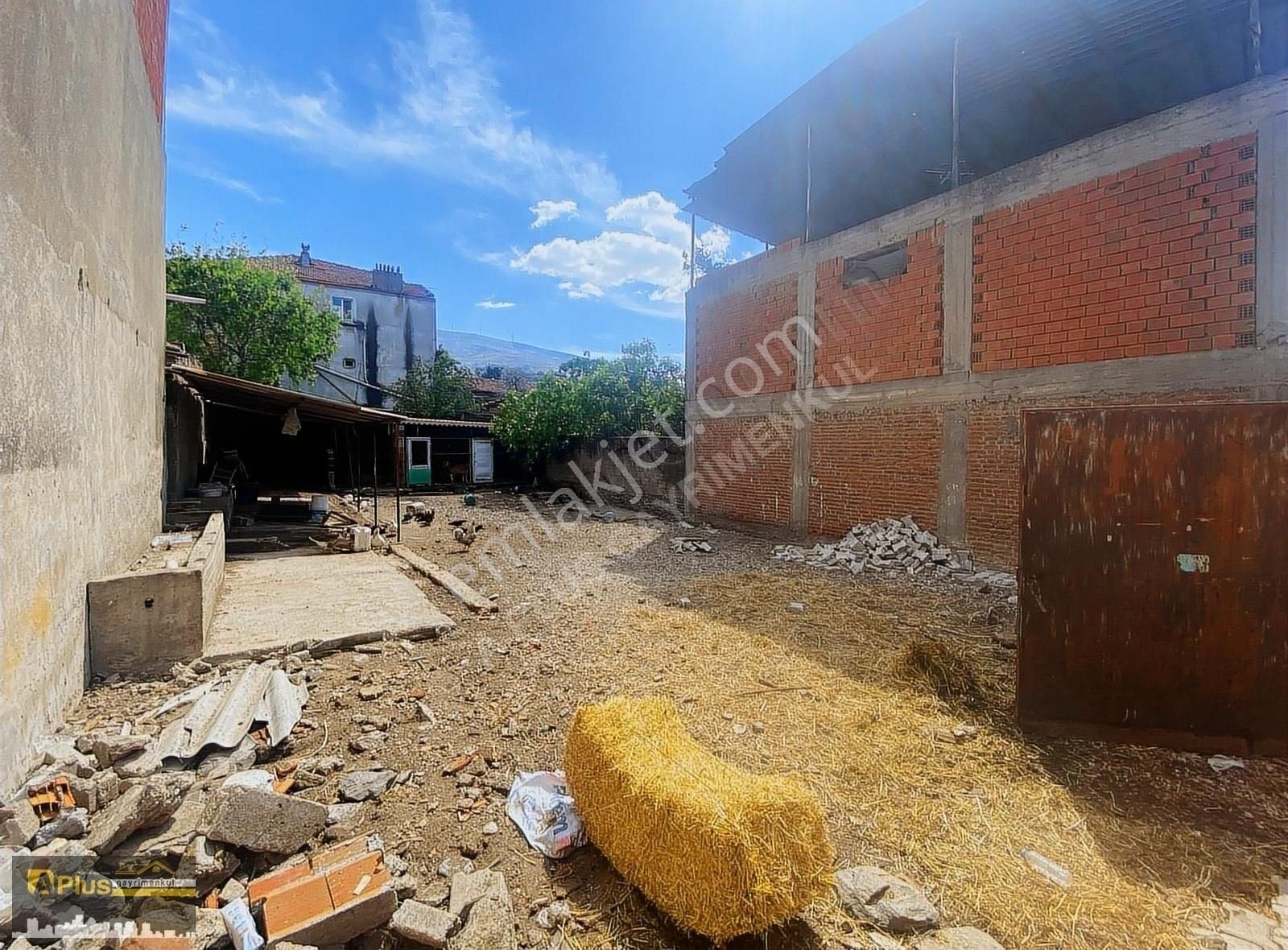 A Plus Gayrimenkulden İstiklal Mahallesinde İmarlı Satılık Arsa - Görsel 4