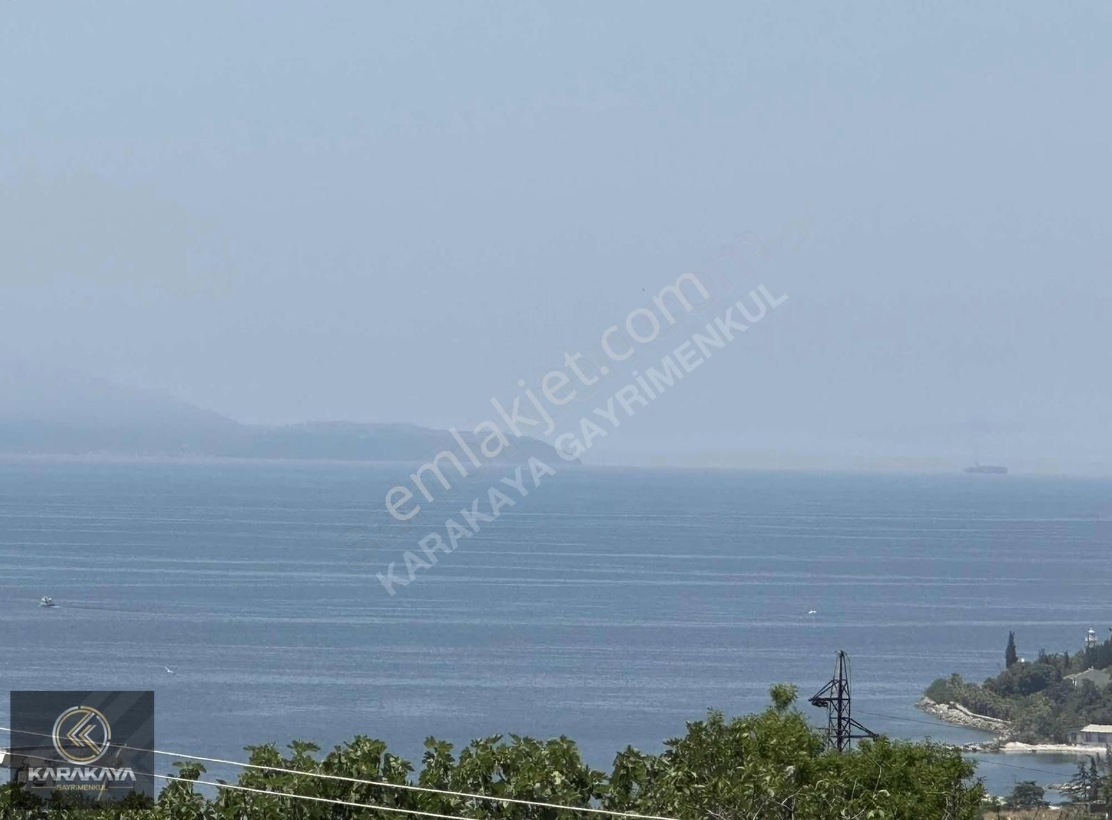 Cami Mah 3+1 200 M² Deniz Manzaralı Lüx Çatı Dublex