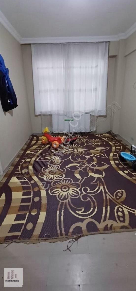 Mehmet Akif Mah 3+1 Bına 5 Katlı Tek Daıre Üzerı Satılık
