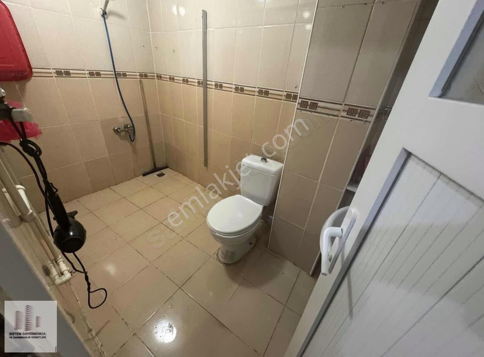 Sistemden Mehmet Akif 2+1 95 M2 Tek Daire Üzeri Bahçe Katı