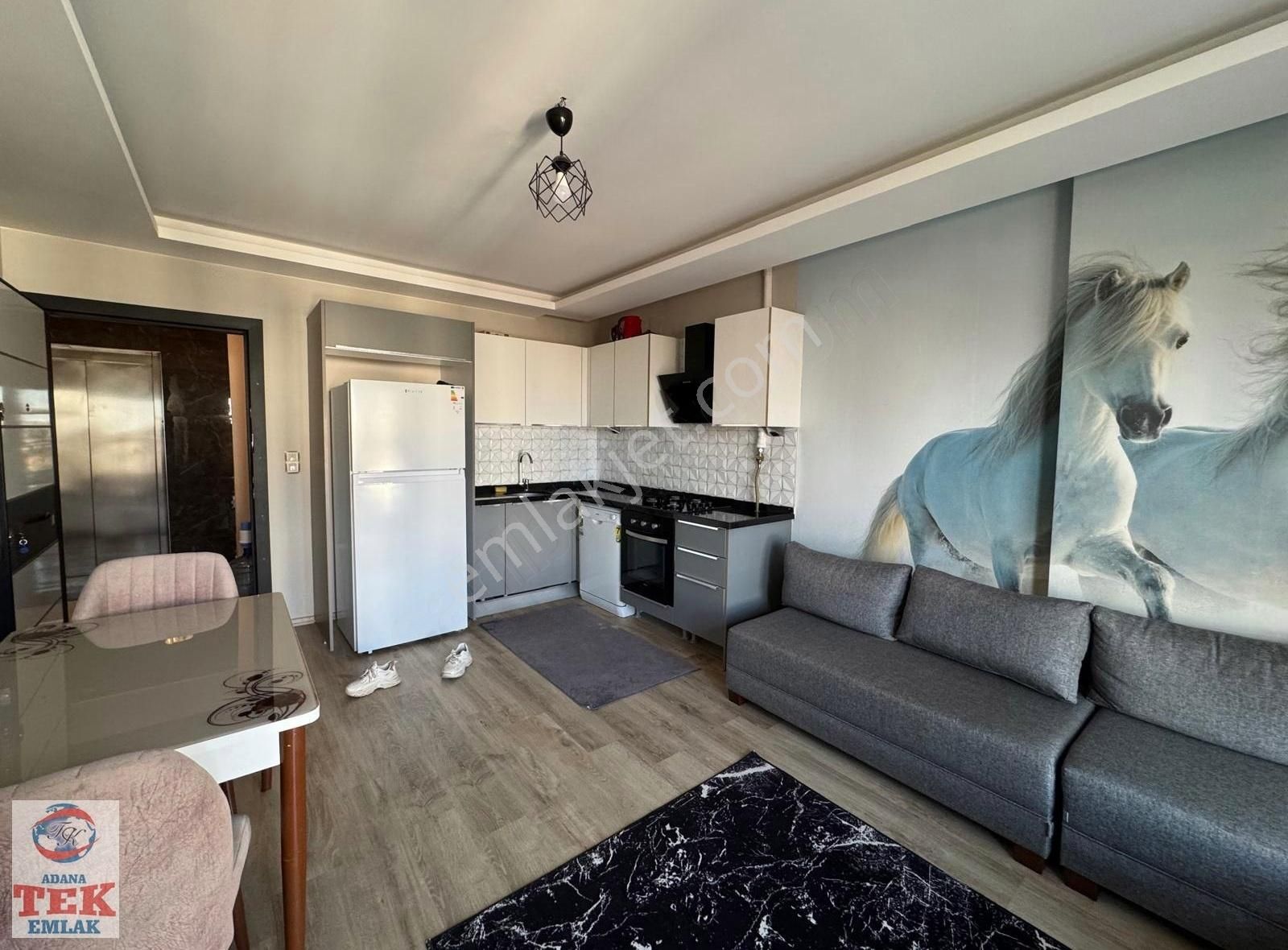 Sarıçam Stadyum Yakını Güvenlikli 1+1 Eşyalı Kiralık Daire