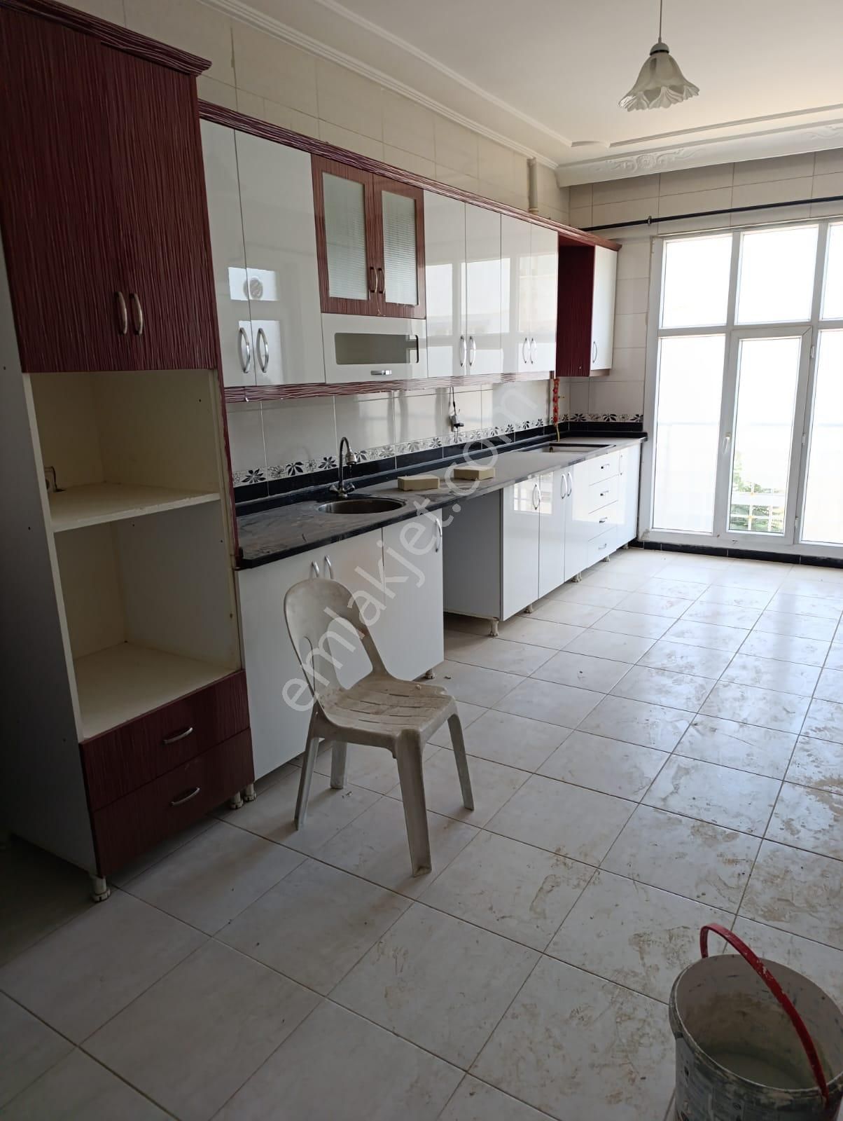 Ayyıldız Emlaktan 130 M2 3+1 Daire Kazım Karabekir Mah.