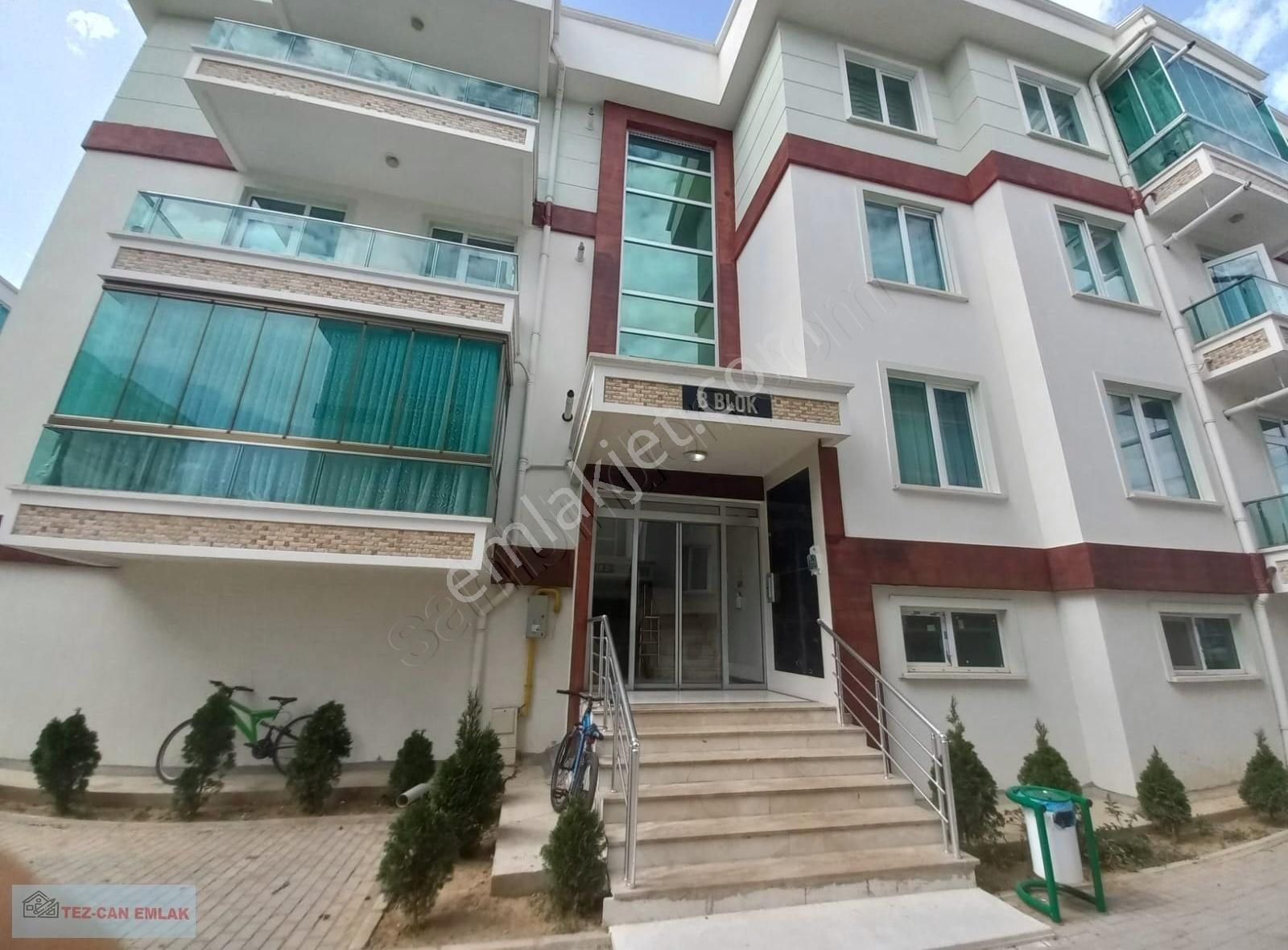 Kanlıca Mah Güney Cephe Bakımlı 3+1 Lüks Daire