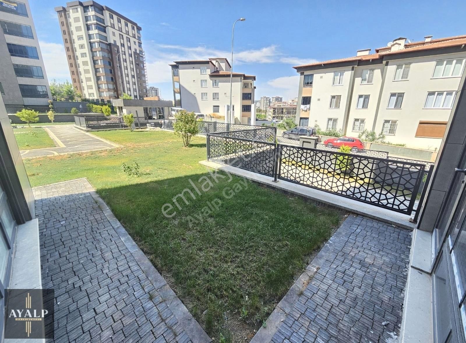 Ayalp'den İbrahimli'de Brüt 300 M2 4+1 Satılık Lüks Bahçe Katı !