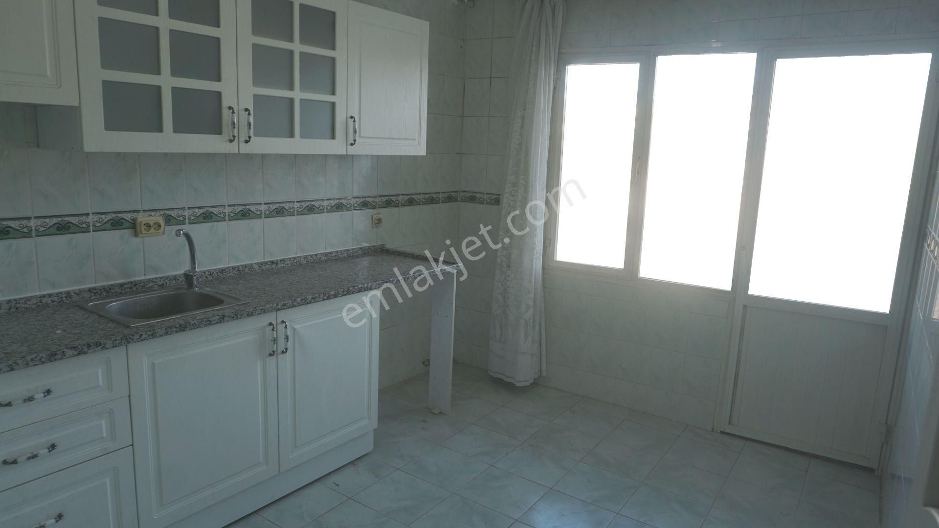 Bayraklı Nafizgürmanda Kiralık 3+1 Daire Çiğli Serkan Emlak Dan