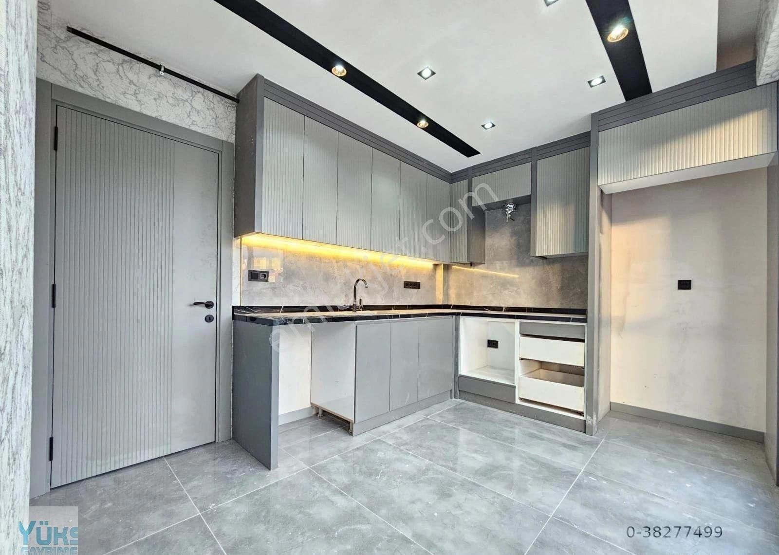 Denizli Şemikler De 2+1 120 M2 Lüks İşçilikte Satılık Daireler