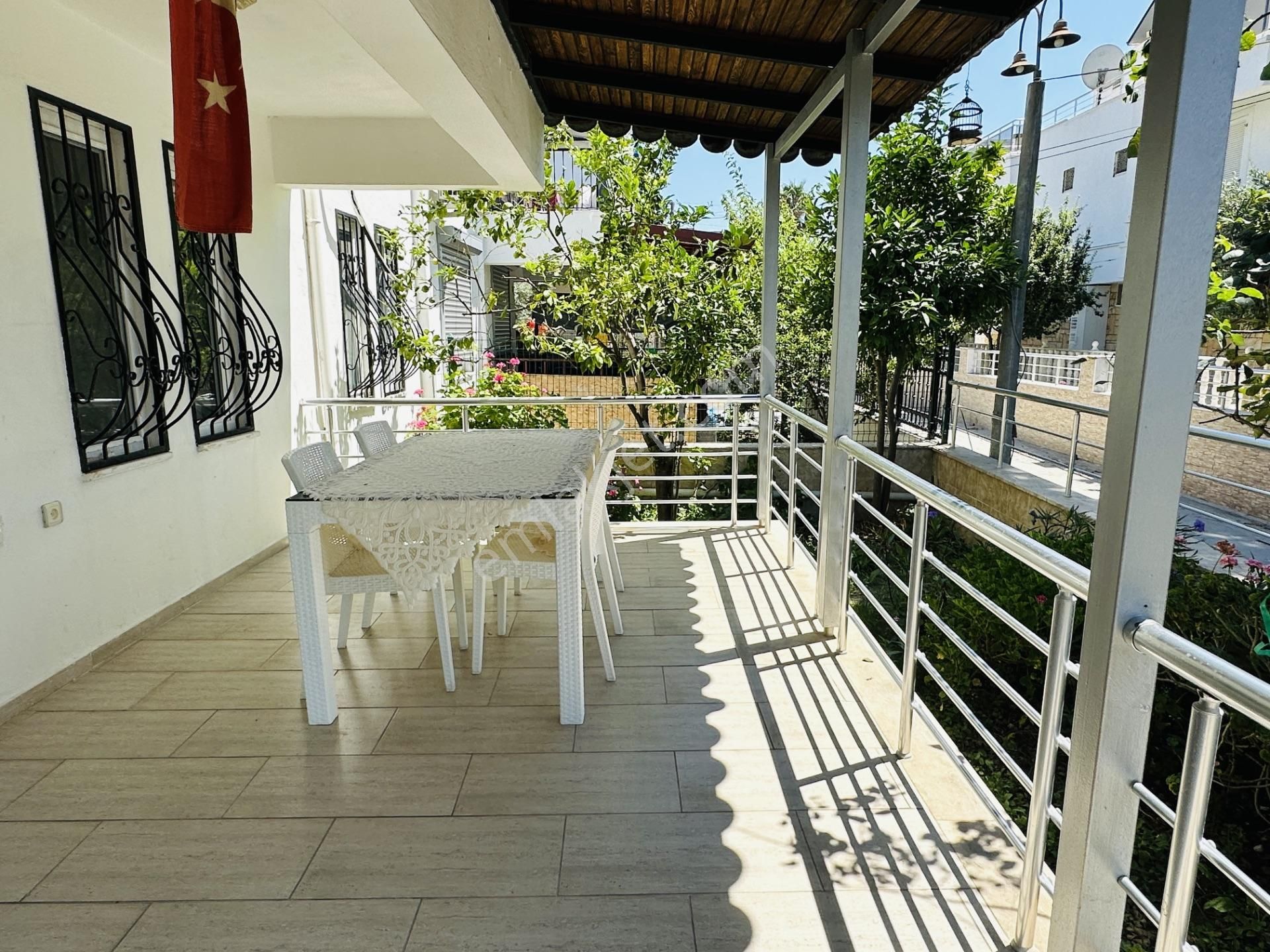 Avm'ye Yakın Denize 500 Metre Mesafede Temiz 3+1 Villa Satılık - Görsel 13