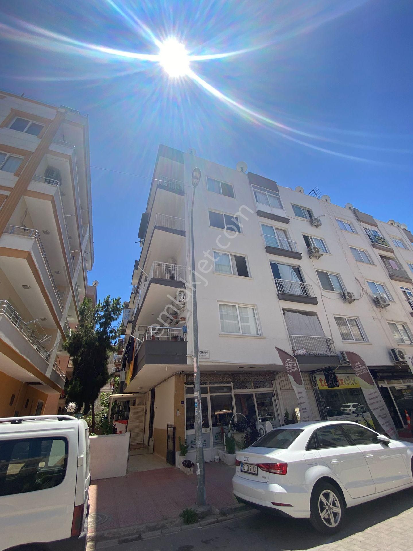 Yenişehir Cumhuriyet Mah. 4.kat 3+1 3 Cepheli Satilik Daire