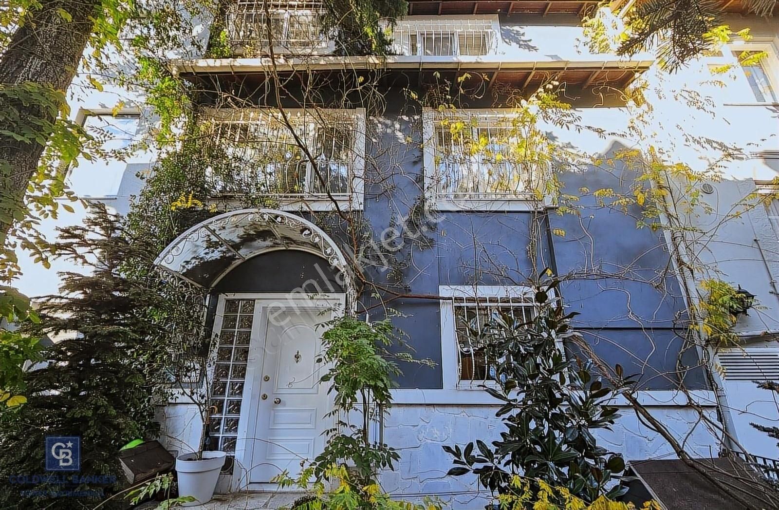 Akatlar Ülgen Sokakta Müstakil Villa