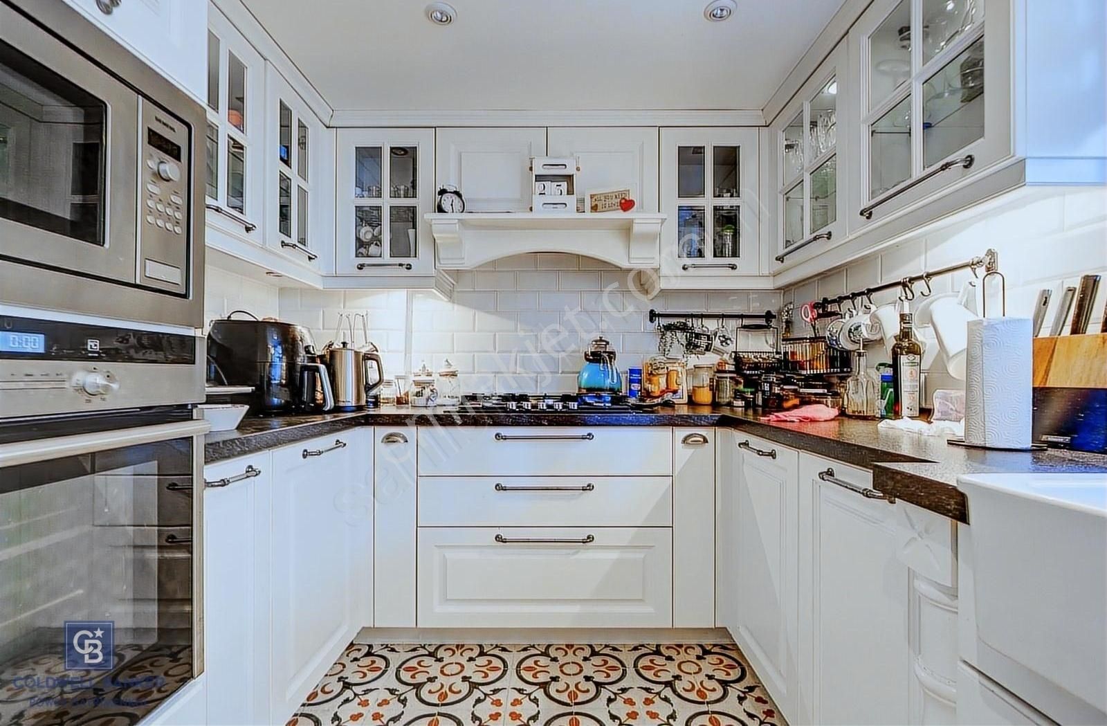 Akatlar Ülgen Sokakta Müstakil Villa - Görsel 12