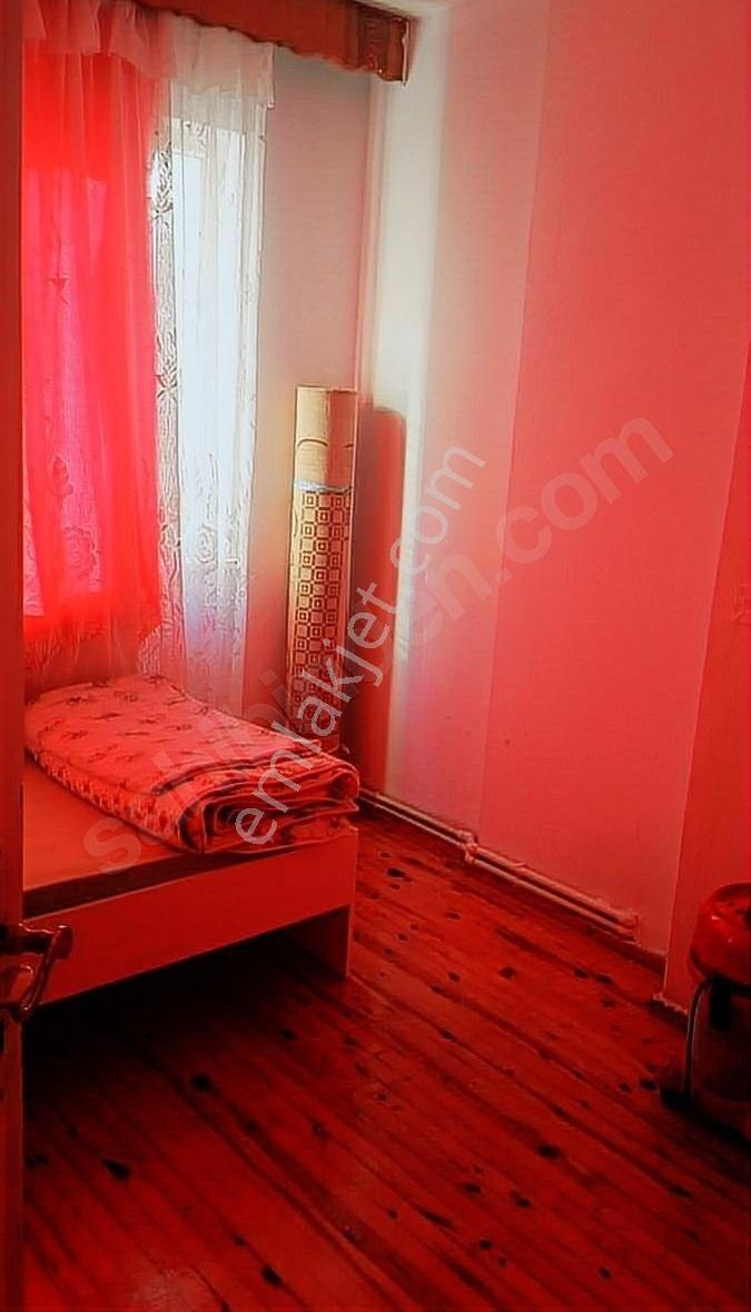 Kınıklıda 3 Katlı Müstakil Bina - Görsel 2