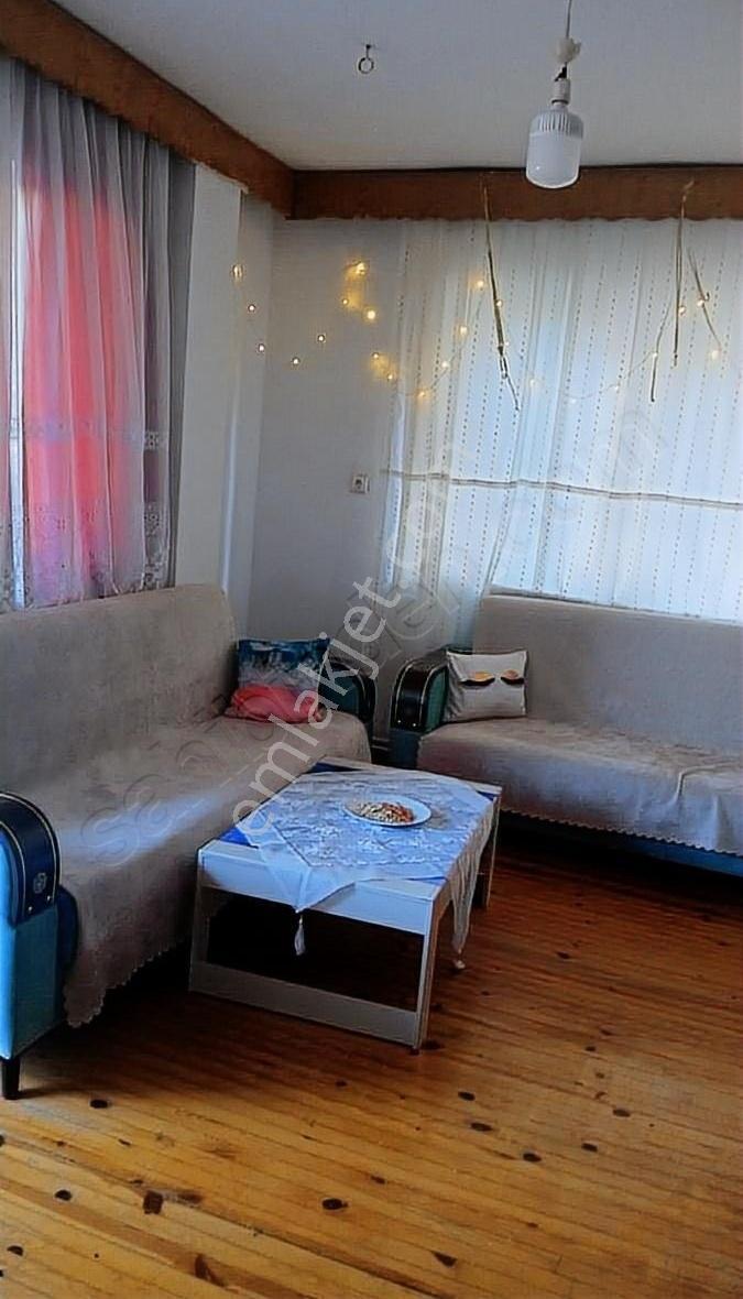 Kınıklıda 3 Katlı Müstakil Bina - Görsel 14