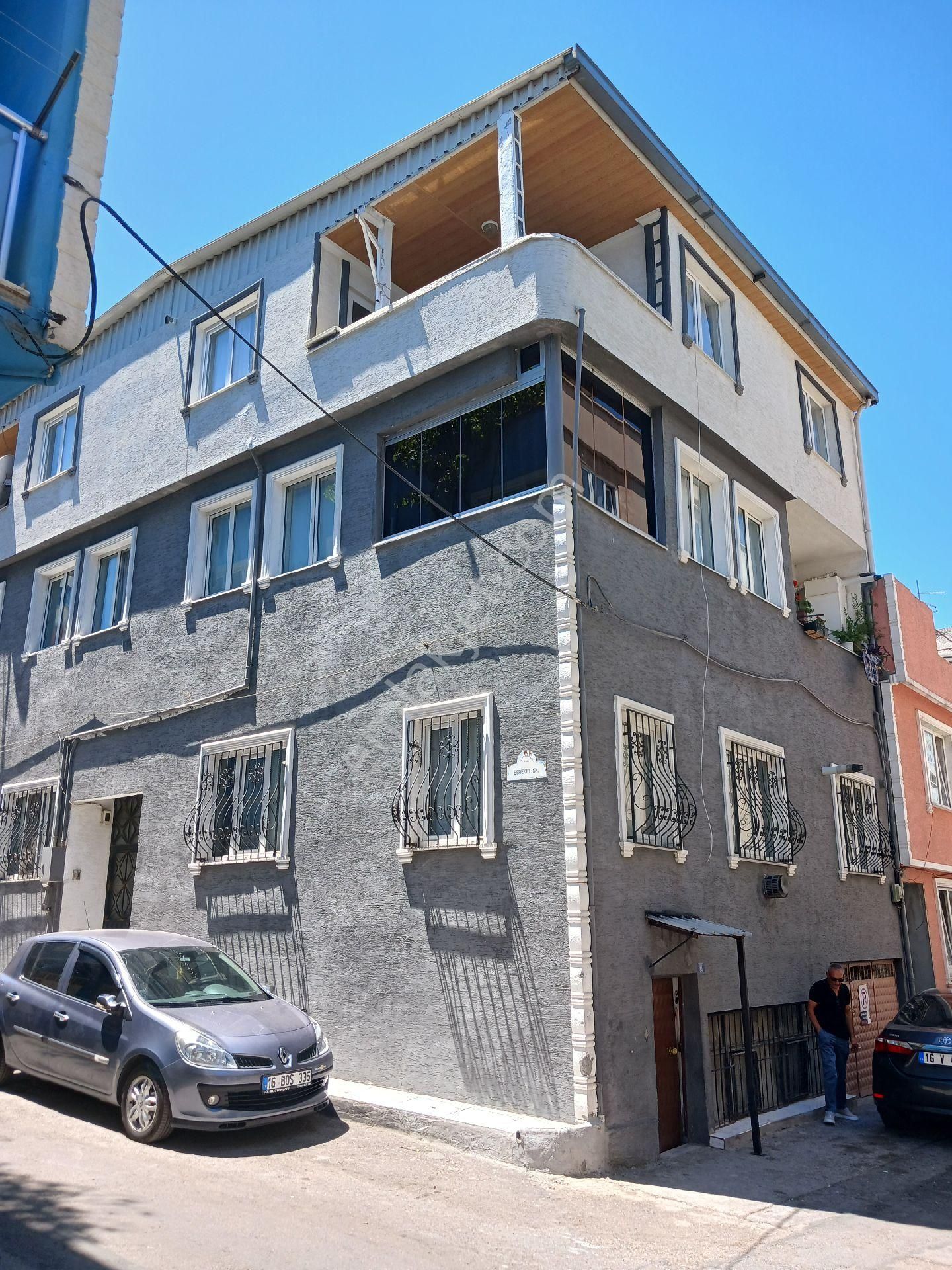 Bursa Yıldırım Ortapazarda Satılık 4 Katlı Müstakil Bina
