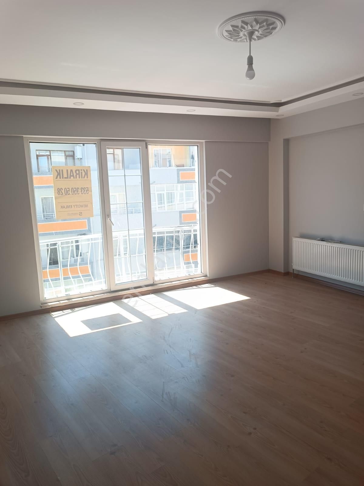 Karacaibrahimde Otogara Yakın Satılık 3+1 Daire