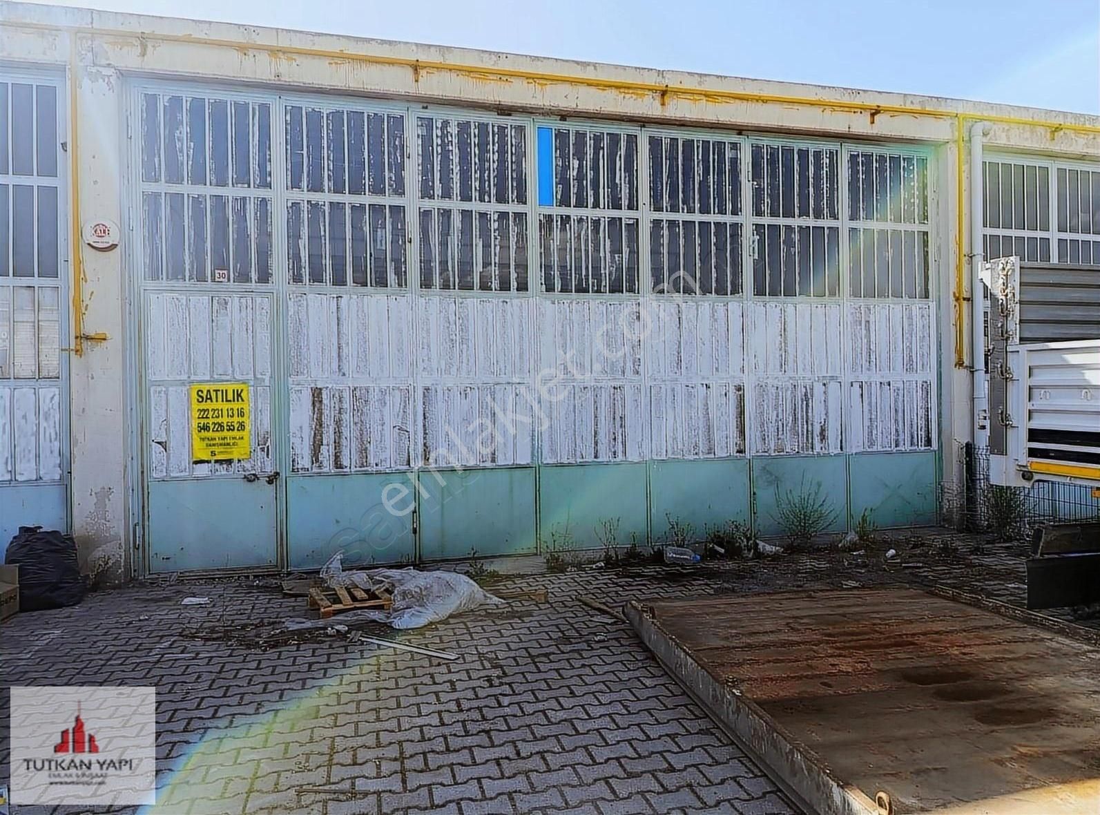 Eskişehir Oto Sanayiciler De Satılık İşyeri 240m2