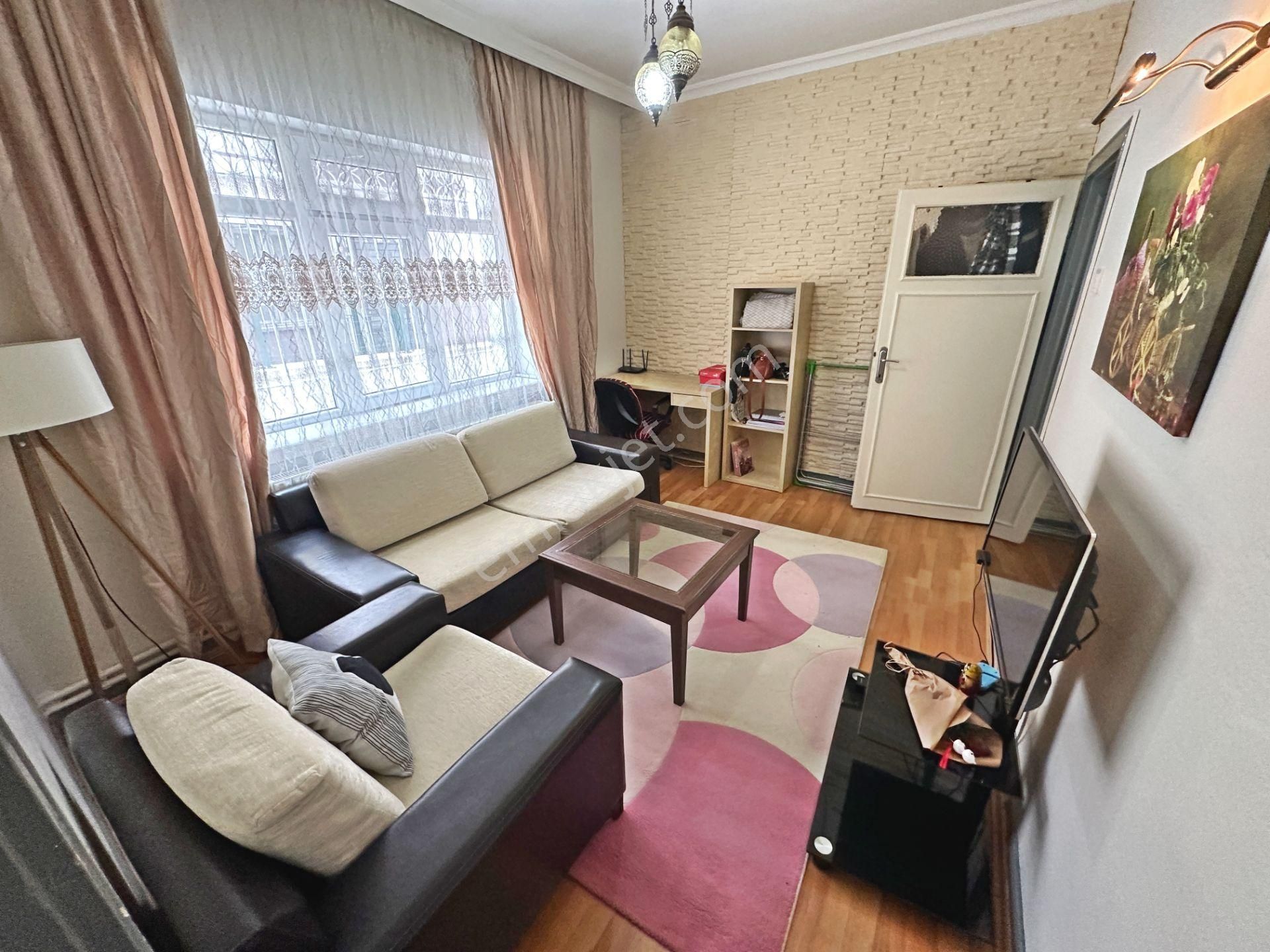 Tıp Fakültesi Cadde Yakınında Yapılı Full Eşyalı 1+1 Kiralık Daire