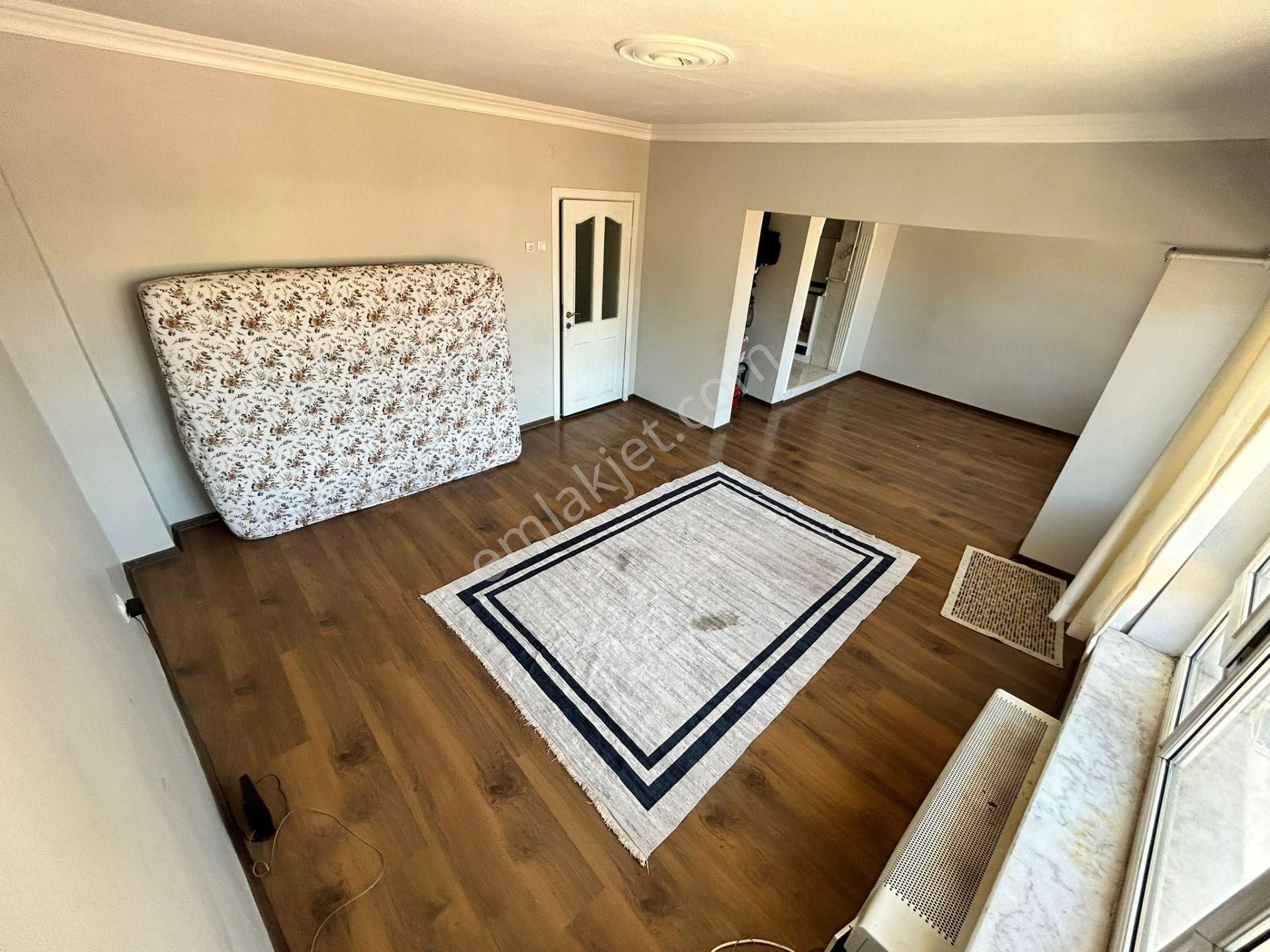 Bursa Merkez Altıparmakta 3 Katlı 2 Daireli Müstakil Bina - Görsel 8