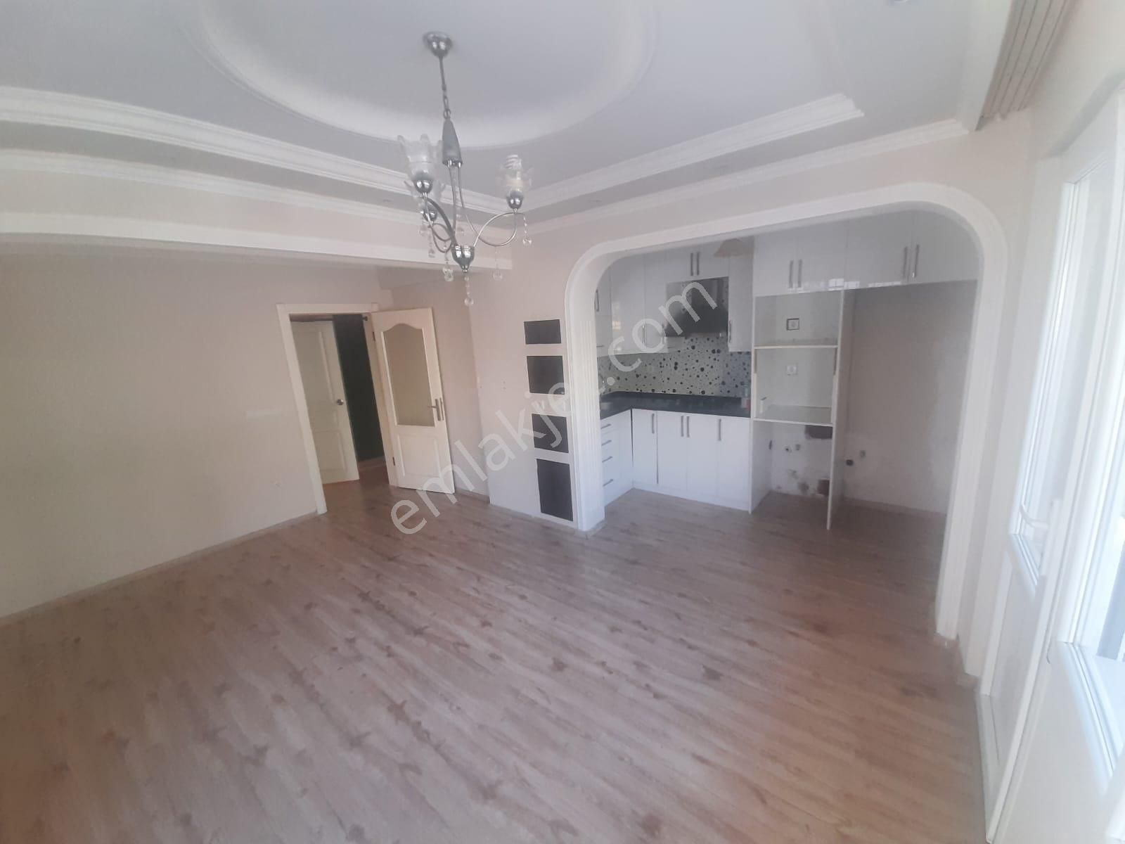 Bornova Atatürk Mah. 1+1 Kiralık Daire - Görsel 4